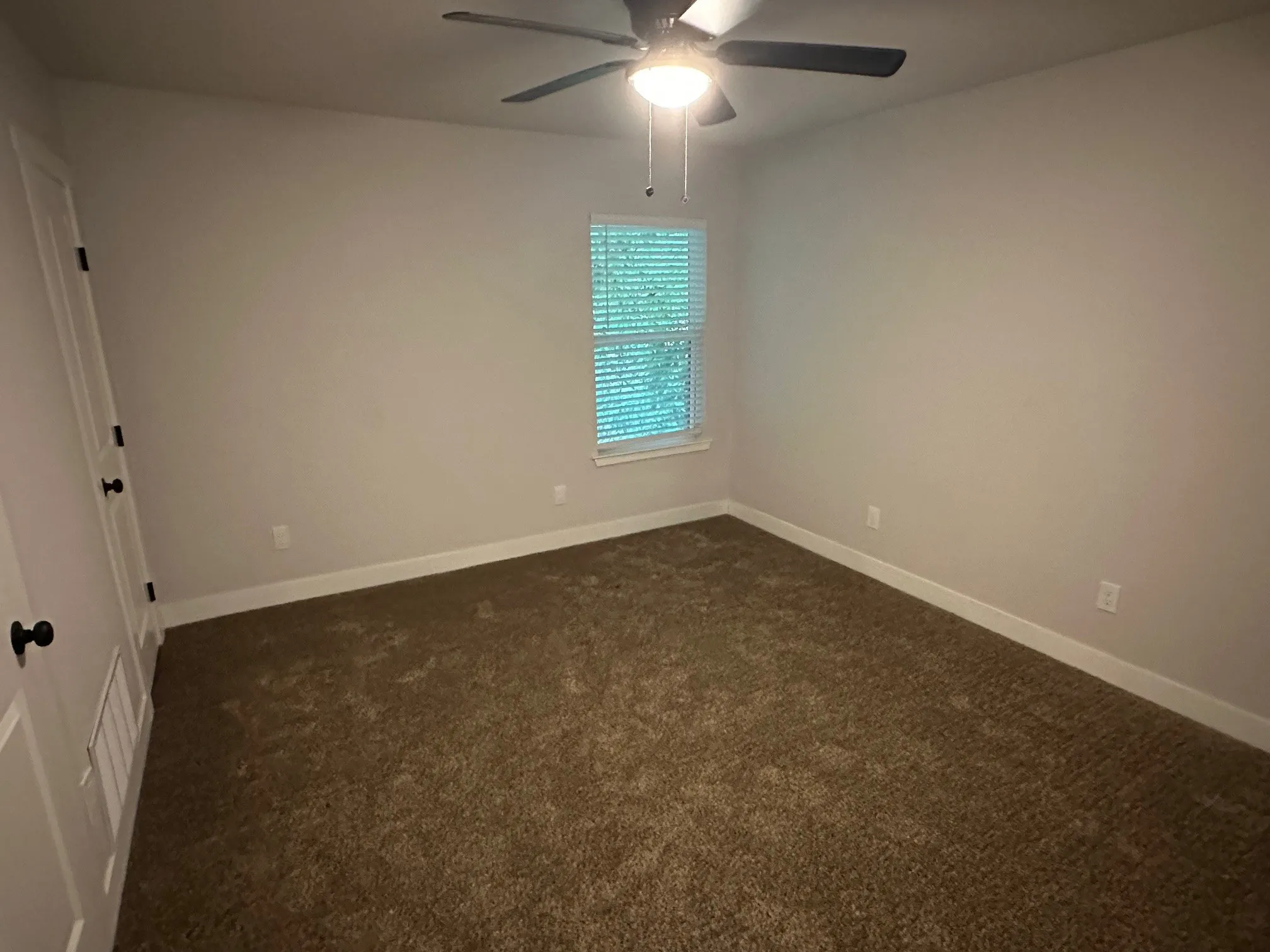 Single Family Residence For Sale in Navarro County , 1606 Cherry Avenue, Corsicana, Texas 75110, 4 Bedrooms, 2 Bathrooms, Garage spaces, 1,600 Sqft, built in 1942, Price $249,000, mls#21256872, Real Estate Agent in Corsicana, Homes For Sale in Navarro county, Homes For Sale in Corsicana, Realtor in Corsicana Texas, Real Estate Brokerage Independent Realty Texas, Luminita Cordes Realtor