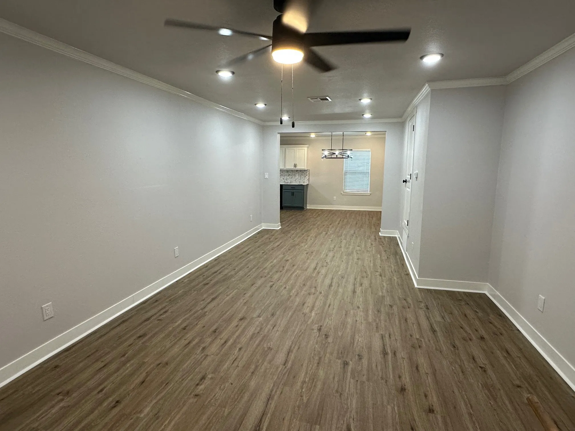 Single Family Residence For Sale in Navarro County , 1606 Cherry Avenue, Corsicana, Texas 75110, 4 Bedrooms, 2 Bathrooms, Garage spaces, 1,600 Sqft, built in 1942, Price $249,000, mls#21256872, Real Estate Agent in Corsicana, Homes For Sale in Navarro county, Homes For Sale in Corsicana, Realtor in Corsicana Texas, Real Estate Brokerage Independent Realty Texas, Luminita Cordes Realtor
