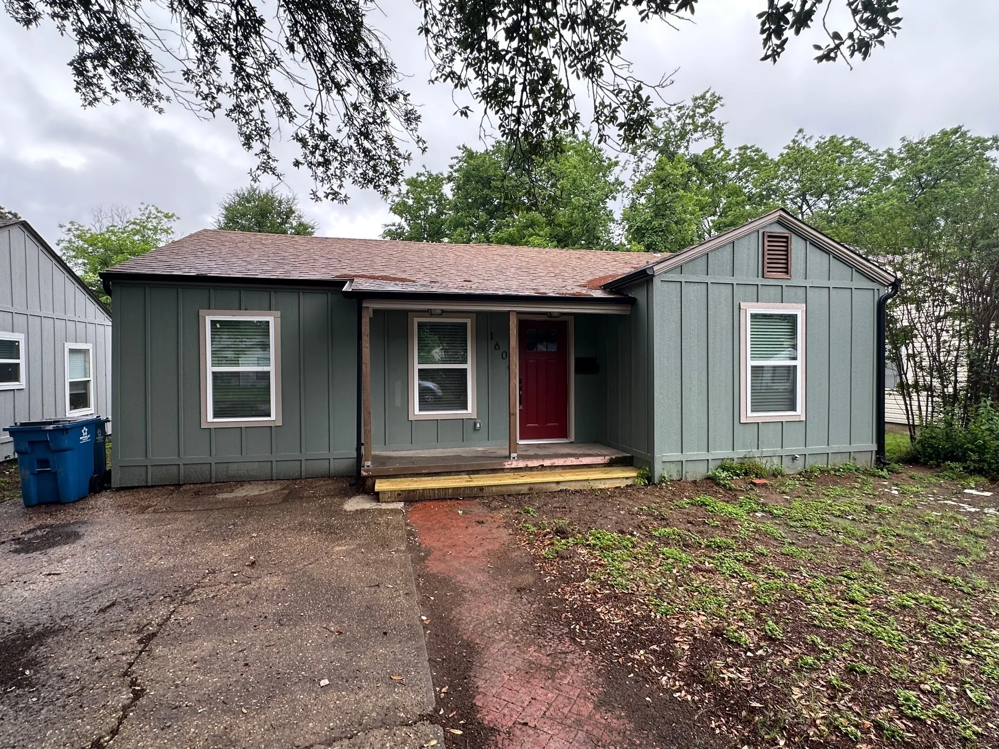 Single Family Residence For Sale in Navarro County , 1606 Cherry Avenue, Corsicana, Texas 75110, 4 Bedrooms, 2 Bathrooms, Garage spaces, 1,600 Sqft, built in 1942, Price $249,000, mls#21256872, Real Estate Agent in Corsicana, Homes For Sale in Navarro county, Homes For Sale in Corsicana, Realtor in Corsicana Texas, Real Estate Brokerage Independent Realty Texas, Luminita Cordes Realtor