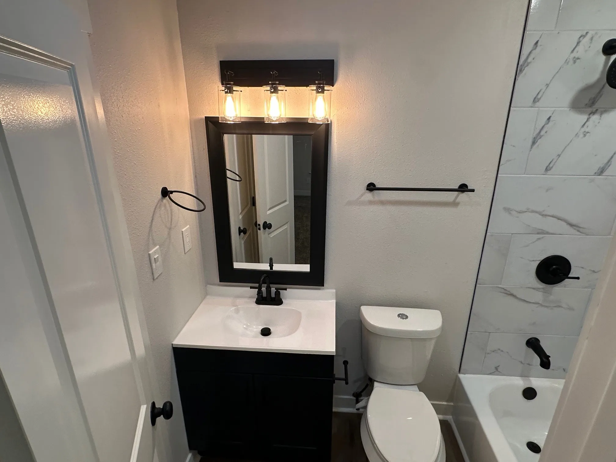 Single Family Residence For Sale in Navarro County , 1606 Cherry Avenue, Corsicana, Texas 75110, 4 Bedrooms, 2 Bathrooms, Garage spaces, 1,600 Sqft, built in 1942, Price $249,000, mls#21256872, Real Estate Agent in Corsicana, Homes For Sale in Navarro county, Homes For Sale in Corsicana, Realtor in Corsicana Texas, Real Estate Brokerage Independent Realty Texas, Luminita Cordes Realtor
