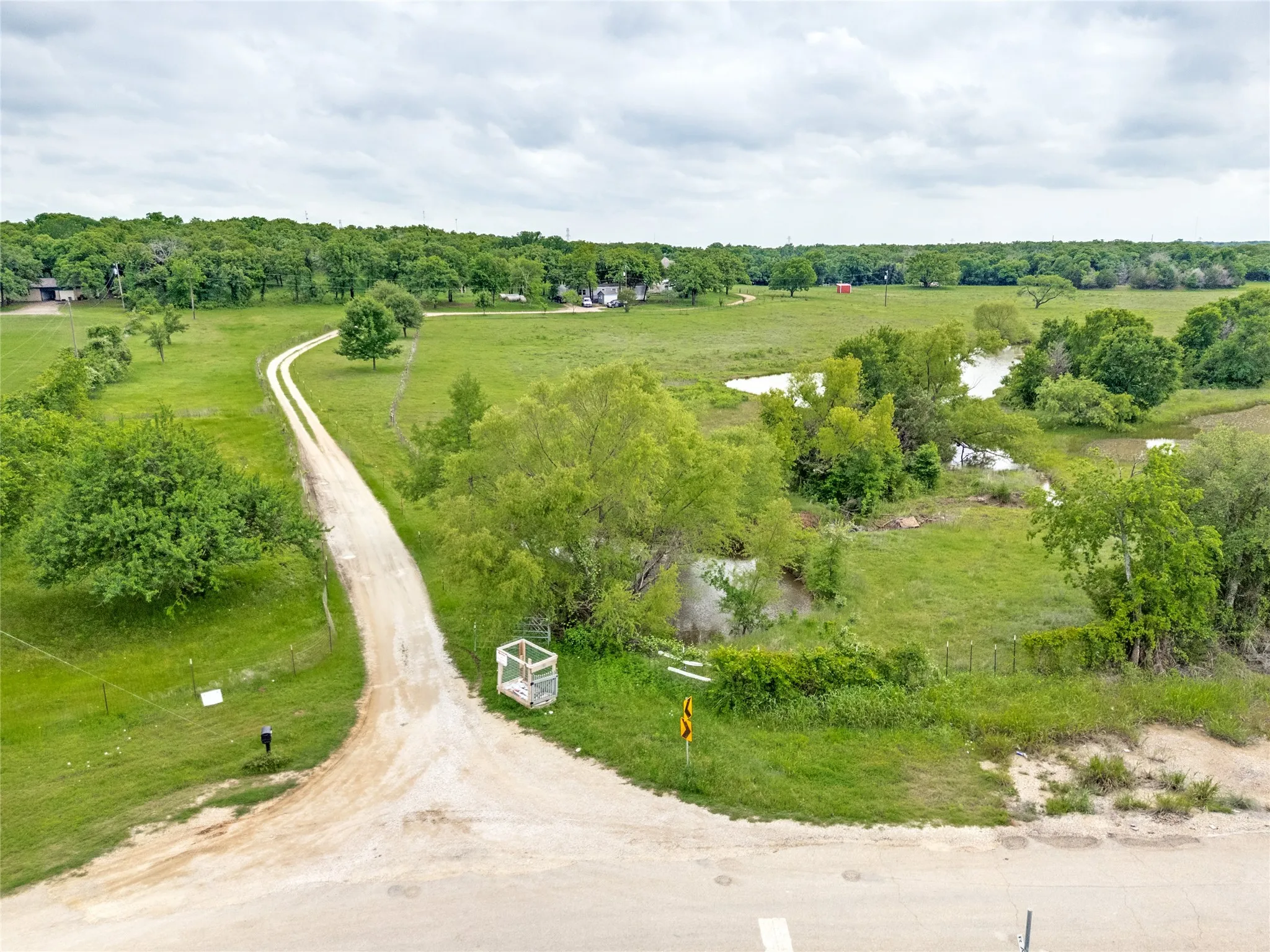 Farm For Sale in Johnson County , 2900 County Road 317, Cleburne, Texas 76031, 4 Bedroom, 4 Bathroom, Garage spaces, 5,224 Sqft, built in 2007, Price $1,150,000, mls#21256564, Real Estate Agent in Cleburne, Homes For Sale in Johnson county, Homes For Sale in Cleburne, Realtor in Cleburne Texas, Real Estate Brokerage Independent Realty Texas, Luminita Cordes Realtor