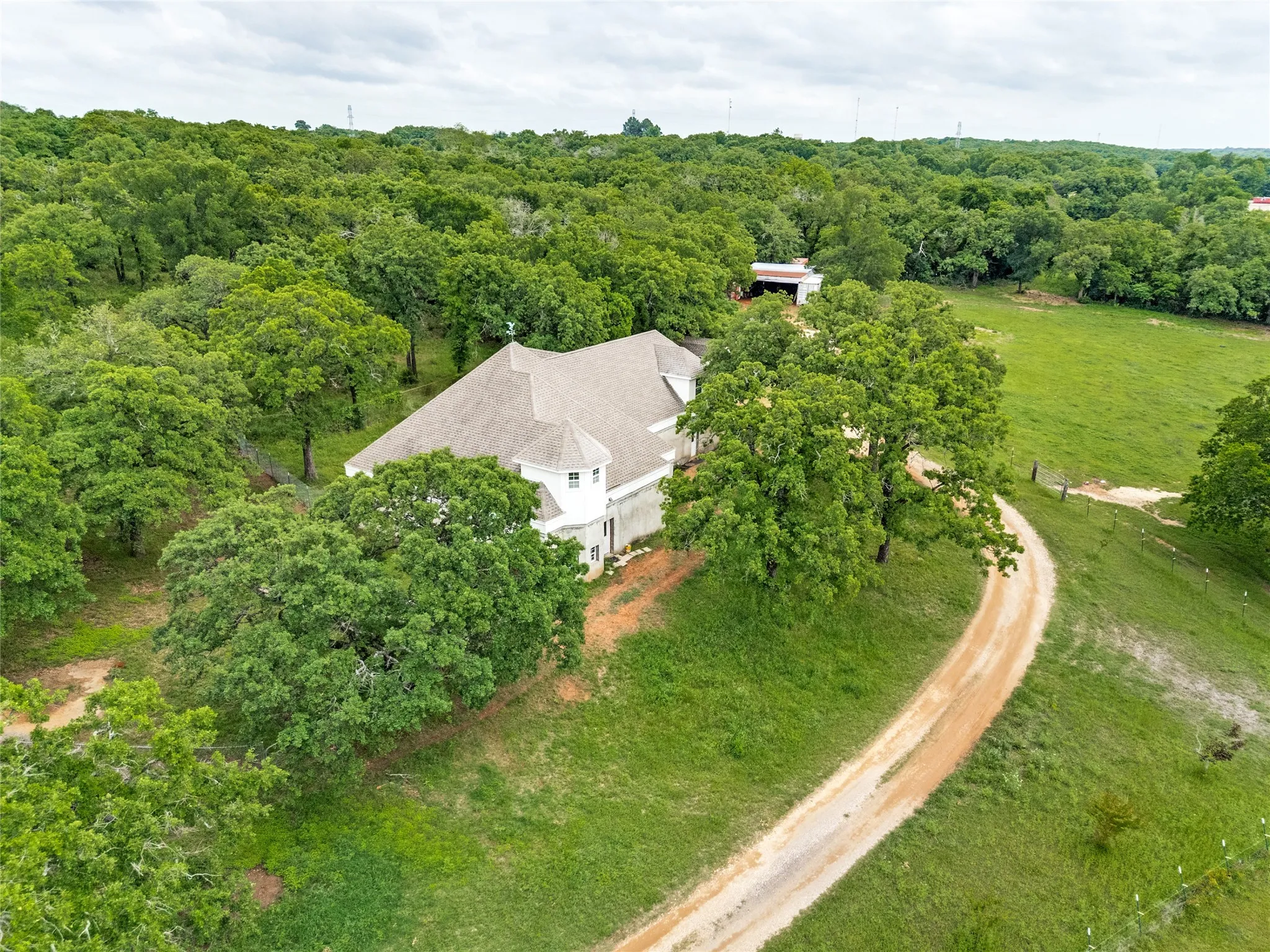 Farm For Sale in Johnson County , 2900 County Road 317, Cleburne, Texas 76031, 4 Bedroom, 4 Bathroom, Garage spaces, 5,224 Sqft, built in 2007, Price $1,150,000, mls#21256564, Real Estate Agent in Cleburne, Homes For Sale in Johnson county, Homes For Sale in Cleburne, Realtor in Cleburne Texas, Real Estate Brokerage Independent Realty Texas, Luminita Cordes Realtor
