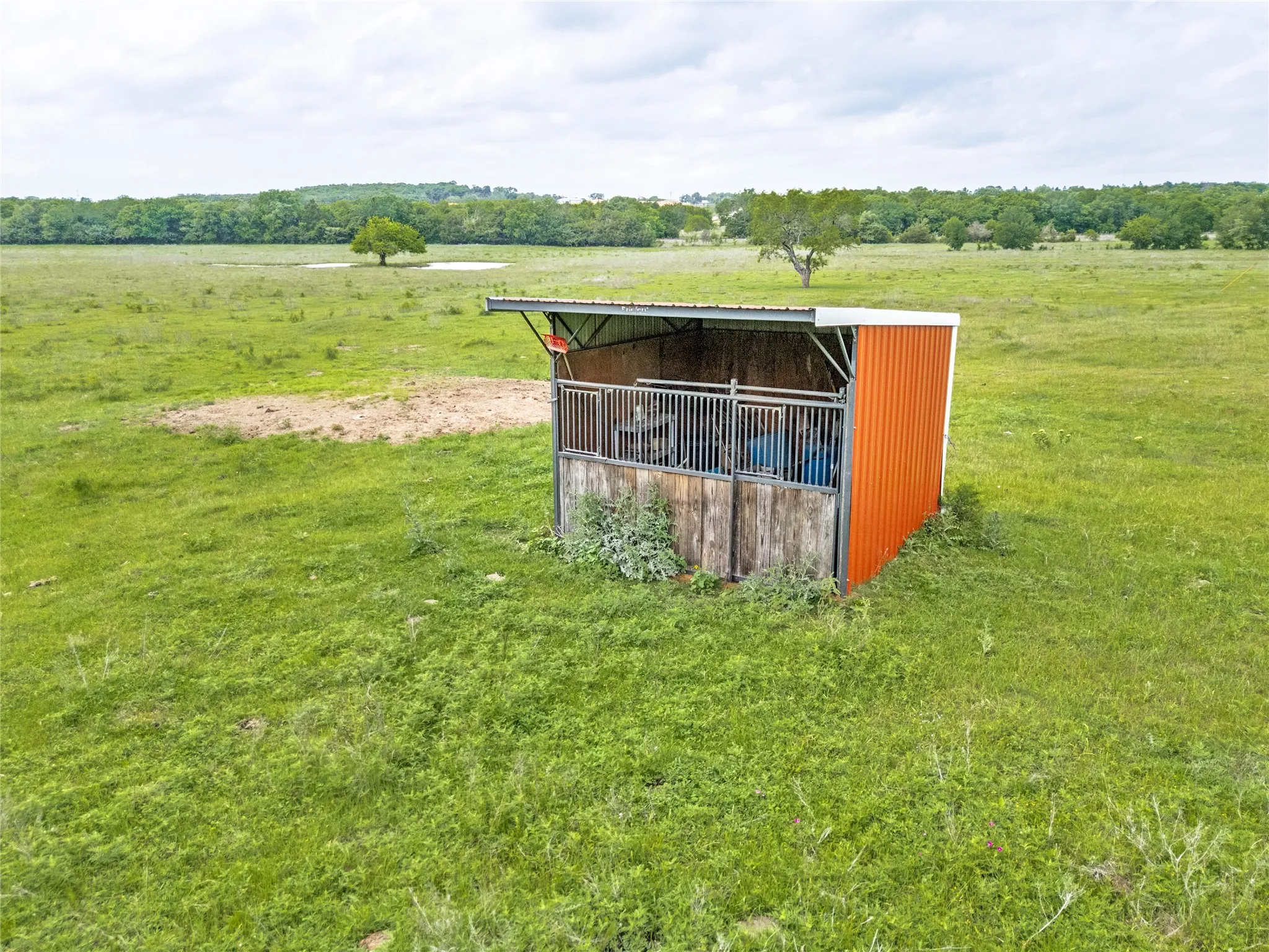 Farm For Sale in Johnson County , 2900 County Road 317, Cleburne, Texas 76031, 4 Bedroom, 4 Bathroom, Garage spaces, 5,224 Sqft, built in 2007, Price $1,150,000, mls#21256564, Real Estate Agent in Cleburne, Homes For Sale in Johnson county, Homes For Sale in Cleburne, Realtor in Cleburne Texas, Real Estate Brokerage Independent Realty Texas, Luminita Cordes Realtor