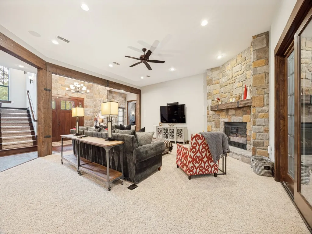 Single Family Residence For Sale in Grayson County , 111 Dove Canyon Drive, Gordonville, Texas 76245, 4 Bedroom, 5 Bathroom, 3 Garage spaces, 3,972 Sqft, built in 2013, Preowned, mls#21251120, Real Estate Agent in Gordonville, Homes For Sale in Grayson county, Homes For Sale in Gordonville, Realtor in Gordonville Texas, Real Estate Brokerage Independent Realty Texas, Luminita Cordes Realtor