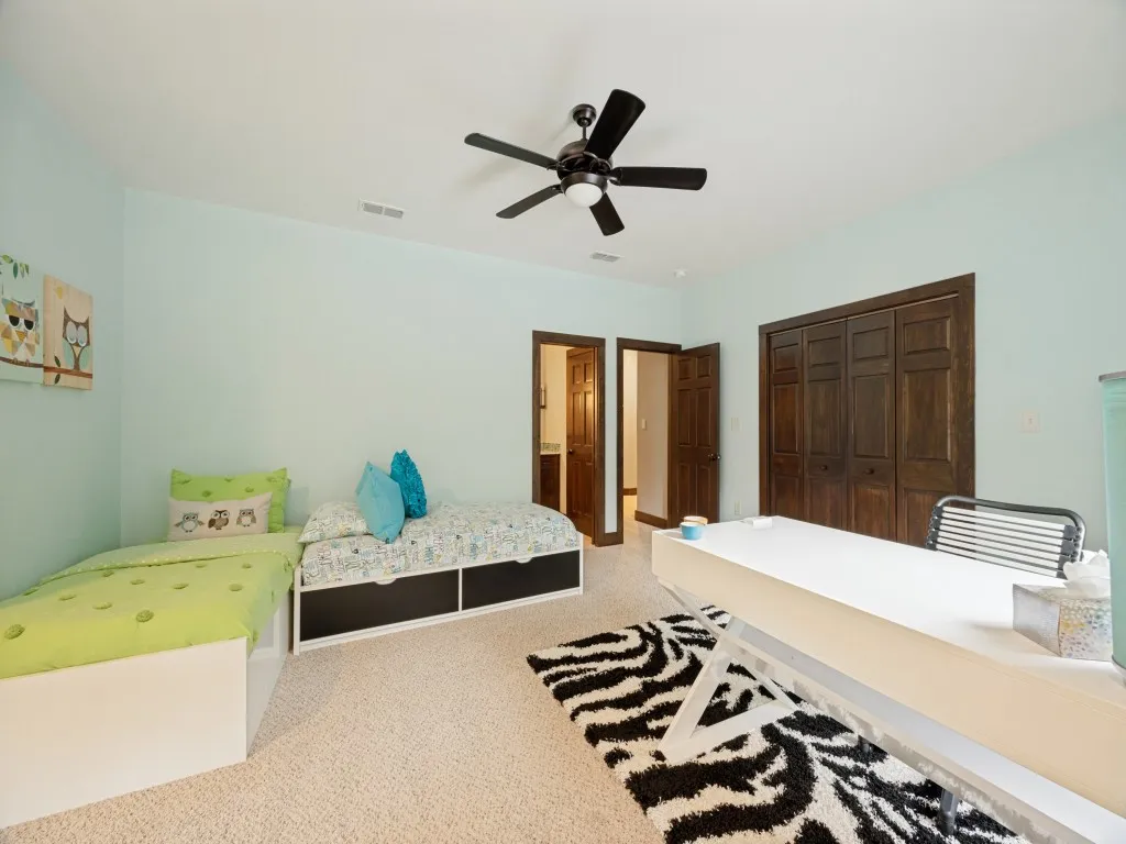 Single Family Residence For Sale in Grayson County , 111 Dove Canyon Drive, Gordonville, Texas 76245, 4 Bedroom, 5 Bathroom, 3 Garage spaces, 3,972 Sqft, built in 2013, Preowned, mls#21251120, Real Estate Agent in Gordonville, Homes For Sale in Grayson county, Homes For Sale in Gordonville, Realtor in Gordonville Texas, Real Estate Brokerage Independent Realty Texas, Luminita Cordes Realtor