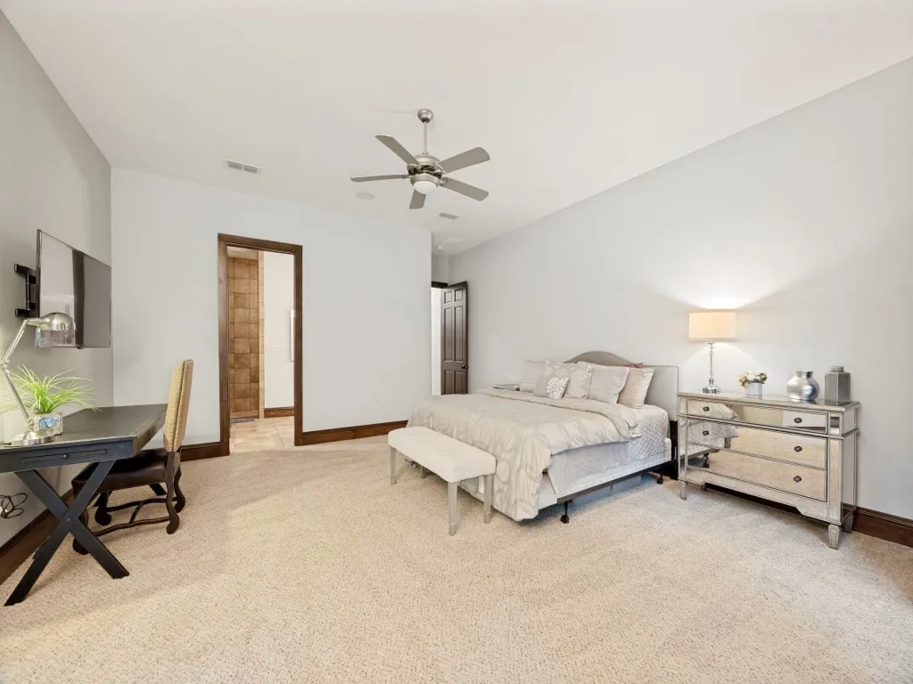 Single Family Residence For Sale in Grayson County , 111 Dove Canyon Drive, Gordonville, Texas 76245, 4 Bedroom, 5 Bathroom, 3 Garage spaces, 3,972 Sqft, built in 2013, Preowned, mls#21251120, Real Estate Agent in Gordonville, Homes For Sale in Grayson county, Homes For Sale in Gordonville, Realtor in Gordonville Texas, Real Estate Brokerage Independent Realty Texas, Luminita Cordes Realtor
