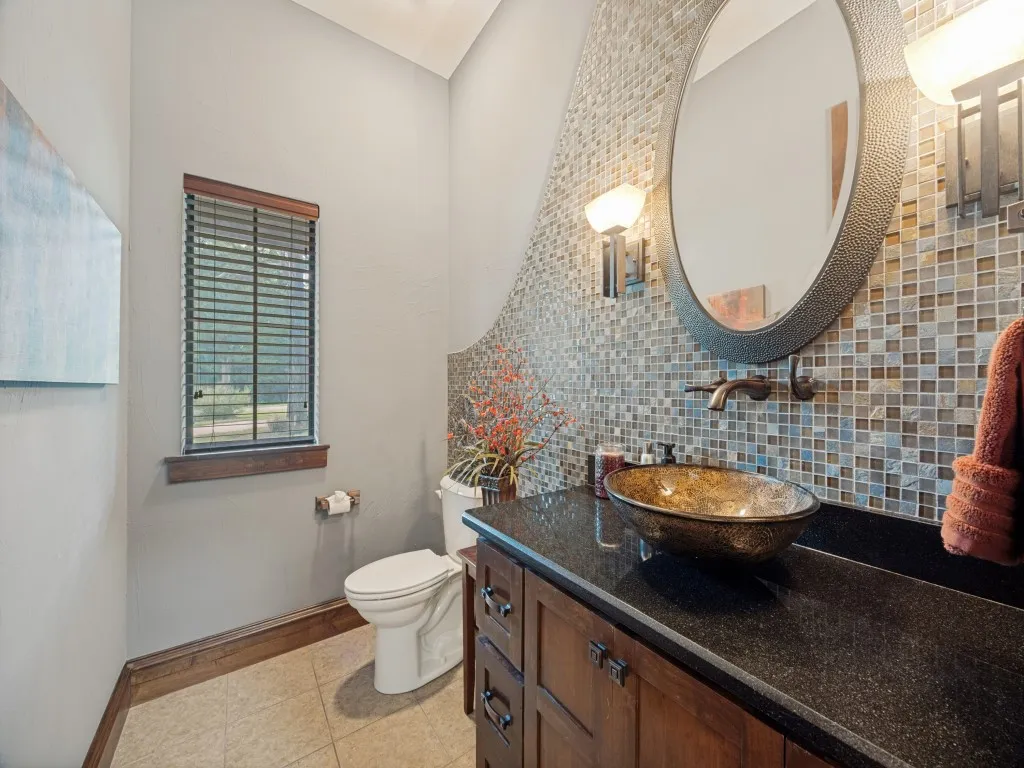 Single Family Residence For Sale in Grayson County , 111 Dove Canyon Drive, Gordonville, Texas 76245, 4 Bedroom, 5 Bathroom, 3 Garage spaces, 3,972 Sqft, built in 2013, Preowned, mls#21251120, Real Estate Agent in Gordonville, Homes For Sale in Grayson county, Homes For Sale in Gordonville, Realtor in Gordonville Texas, Real Estate Brokerage Independent Realty Texas, Luminita Cordes Realtor