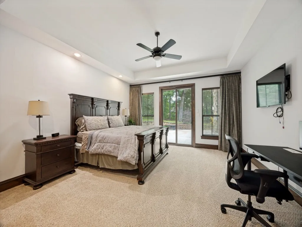 Single Family Residence For Sale in Grayson County , 111 Dove Canyon Drive, Gordonville, Texas 76245, 4 Bedroom, 5 Bathroom, 3 Garage spaces, 3,972 Sqft, built in 2013, Preowned, mls#21251120, Real Estate Agent in Gordonville, Homes For Sale in Grayson county, Homes For Sale in Gordonville, Realtor in Gordonville Texas, Real Estate Brokerage Independent Realty Texas, Luminita Cordes Realtor