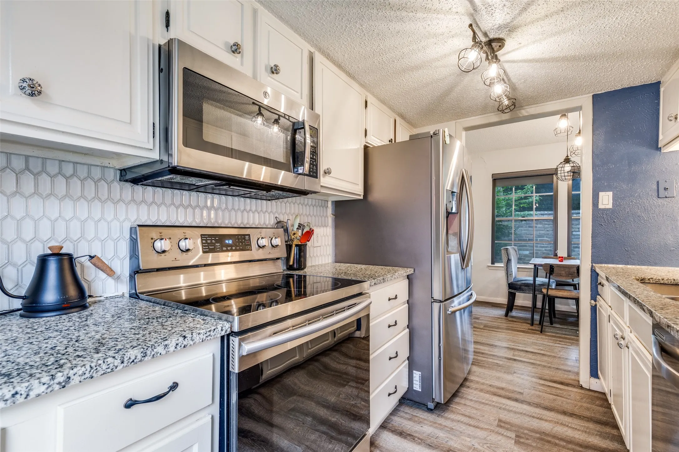 Kitchen area