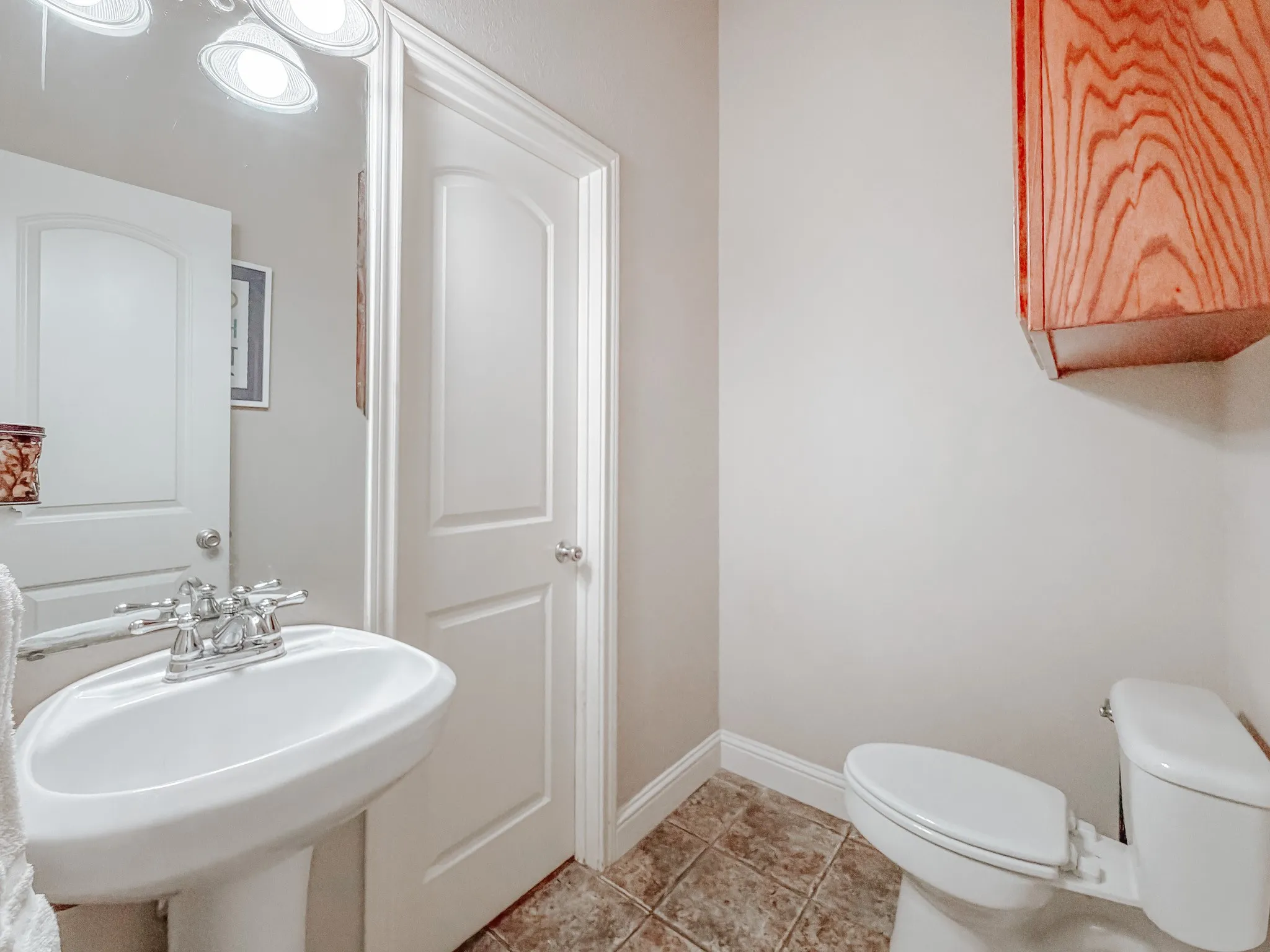 Single Family Residence For Sale in Navarro County , 1504 Wade Street, Corsicana, Texas 75110, 3 Bedroom, 2 Bathroom, 2 Garage spaces, 1,996 Sqft, built in 2006, Preowned, mls#21256238, Real Estate Agent in Corsicana, Homes For Sale in Navarro county, Homes For Sale in Corsicana, Realtor in Corsicana Texas, Real Estate Brokerage Independent Realty Texas, Luminita Cordes Realtor