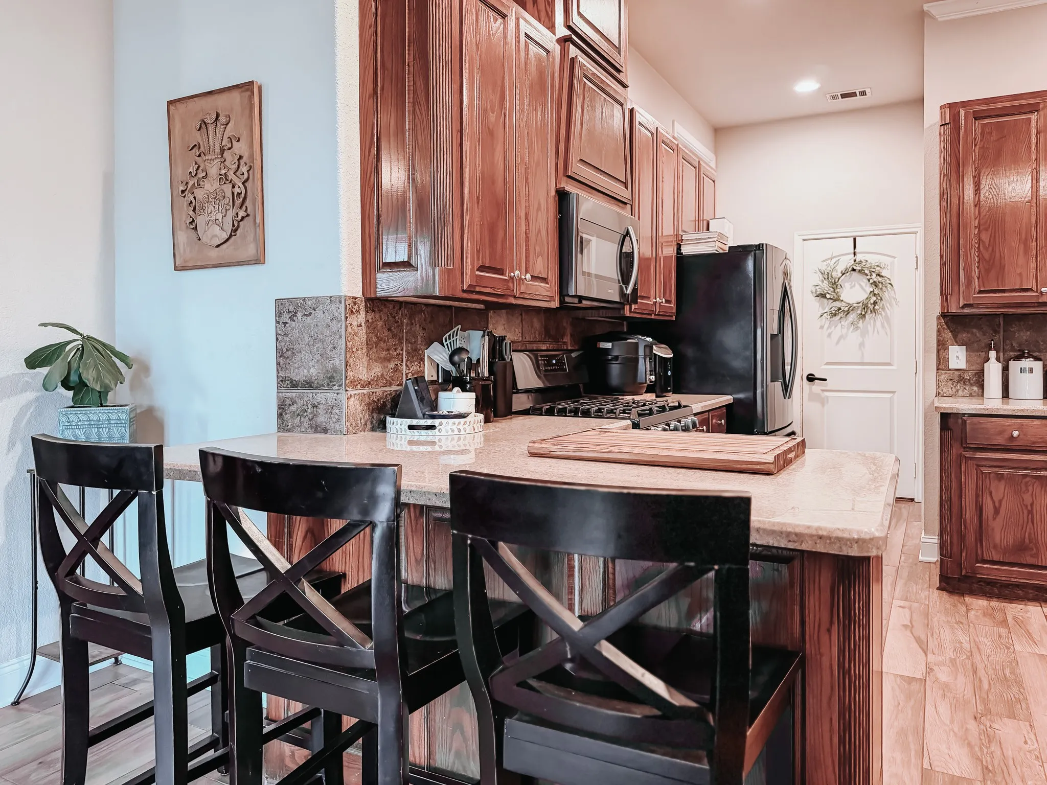 Single Family Residence For Sale in Navarro County , 1504 Wade Street, Corsicana, Texas 75110, 3 Bedroom, 2 Bathroom, 2 Garage spaces, 1,996 Sqft, built in 2006, Preowned, mls#21256238, Real Estate Agent in Corsicana, Homes For Sale in Navarro county, Homes For Sale in Corsicana, Realtor in Corsicana Texas, Real Estate Brokerage Independent Realty Texas, Luminita Cordes Realtor