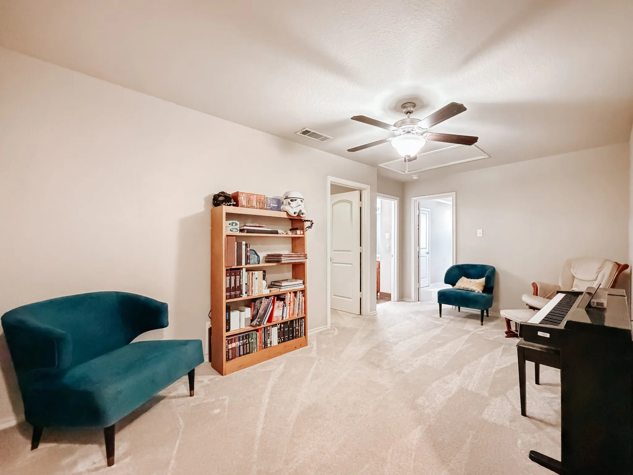 Single Family Residence For Sale in Navarro County , 1504 Wade Street, Corsicana, Texas 75110, 3 Bedroom, 2 Bathroom, 2 Garage spaces, 1,996 Sqft, built in 2006, Preowned, mls#21256238, Real Estate Agent in Corsicana, Homes For Sale in Navarro county, Homes For Sale in Corsicana, Realtor in Corsicana Texas, Real Estate Brokerage Independent Realty Texas, Luminita Cordes Realtor