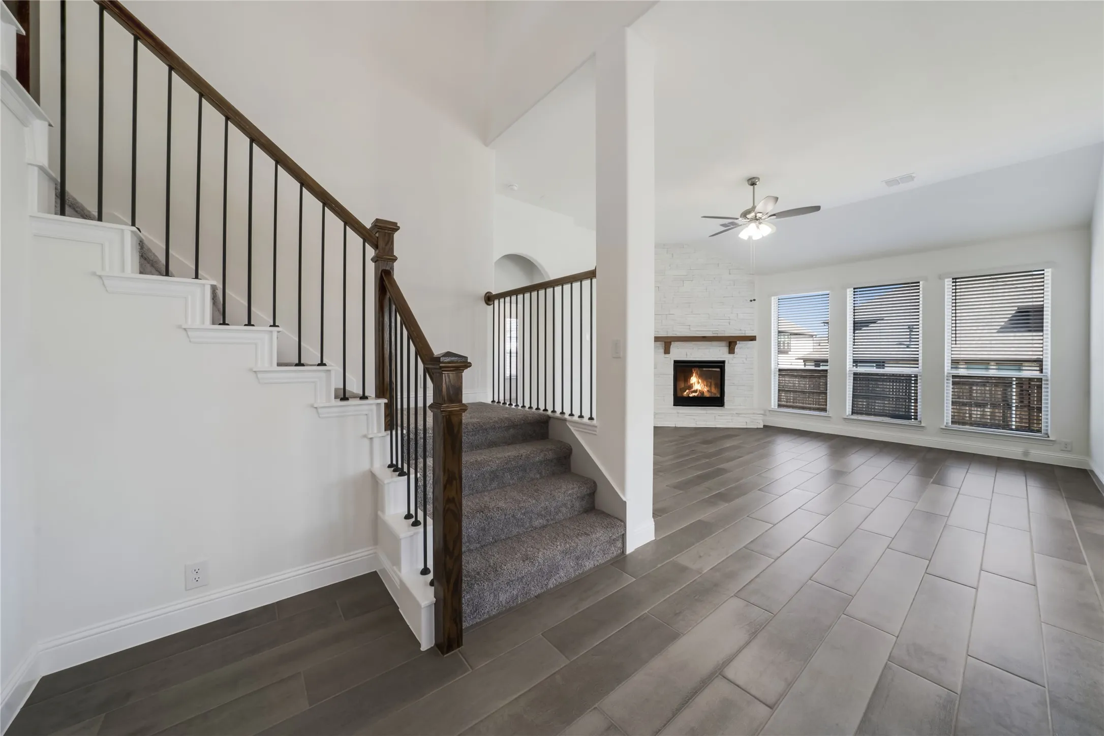 Single Family Residence For Sale in Denton County , 2804 Creekhollow Court, Denton, Texas 76226, 5 Bedroom, 3 Bathroom, 2 Garage spaces, 3,430 Sqft, built in 2022, Preowned, mls#21256750, Real Estate Agent in Denton, Homes For Sale in Denton county, Homes For Sale in Denton, Realtor in Denton Texas, Real Estate Brokerage Independent Realty Texas, Luminita Cordes Realtor