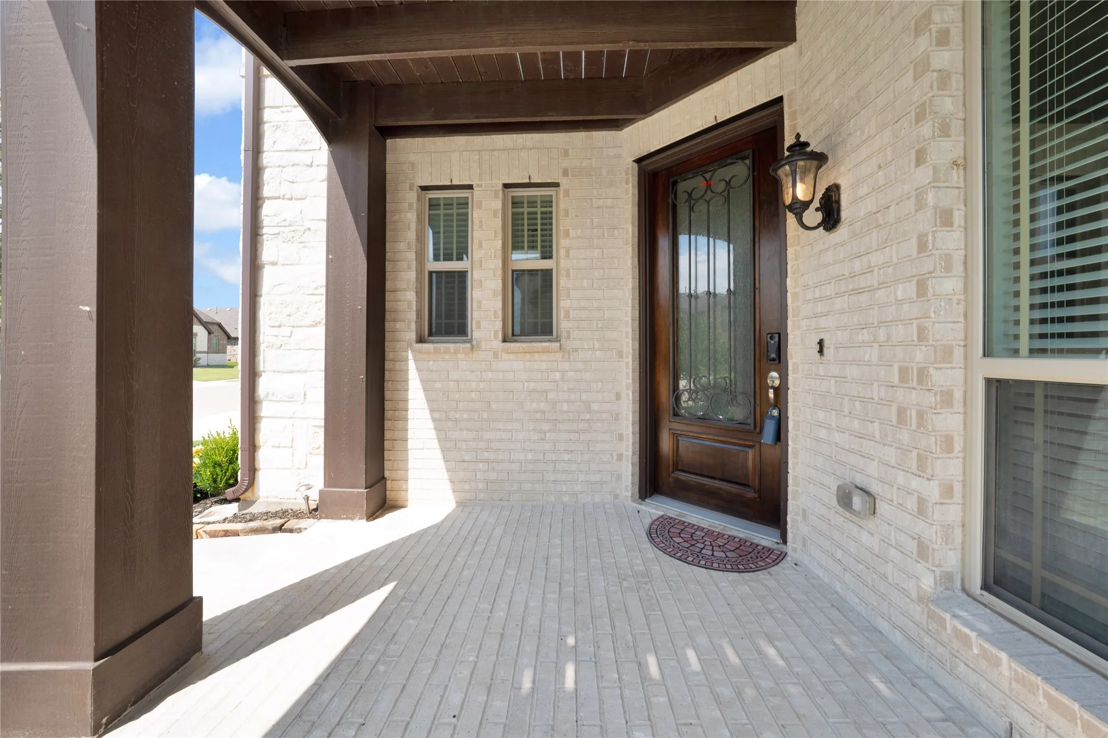 Single Family Residence For Sale in Denton County , 2804 Creekhollow Court, Denton, Texas 76226, 5 Bedroom, 3 Bathroom, 2 Garage spaces, 3,430 Sqft, built in 2022, Preowned, mls#21256750, Real Estate Agent in Denton, Homes For Sale in Denton county, Homes For Sale in Denton, Realtor in Denton Texas, Real Estate Brokerage Independent Realty Texas, Luminita Cordes Realtor
