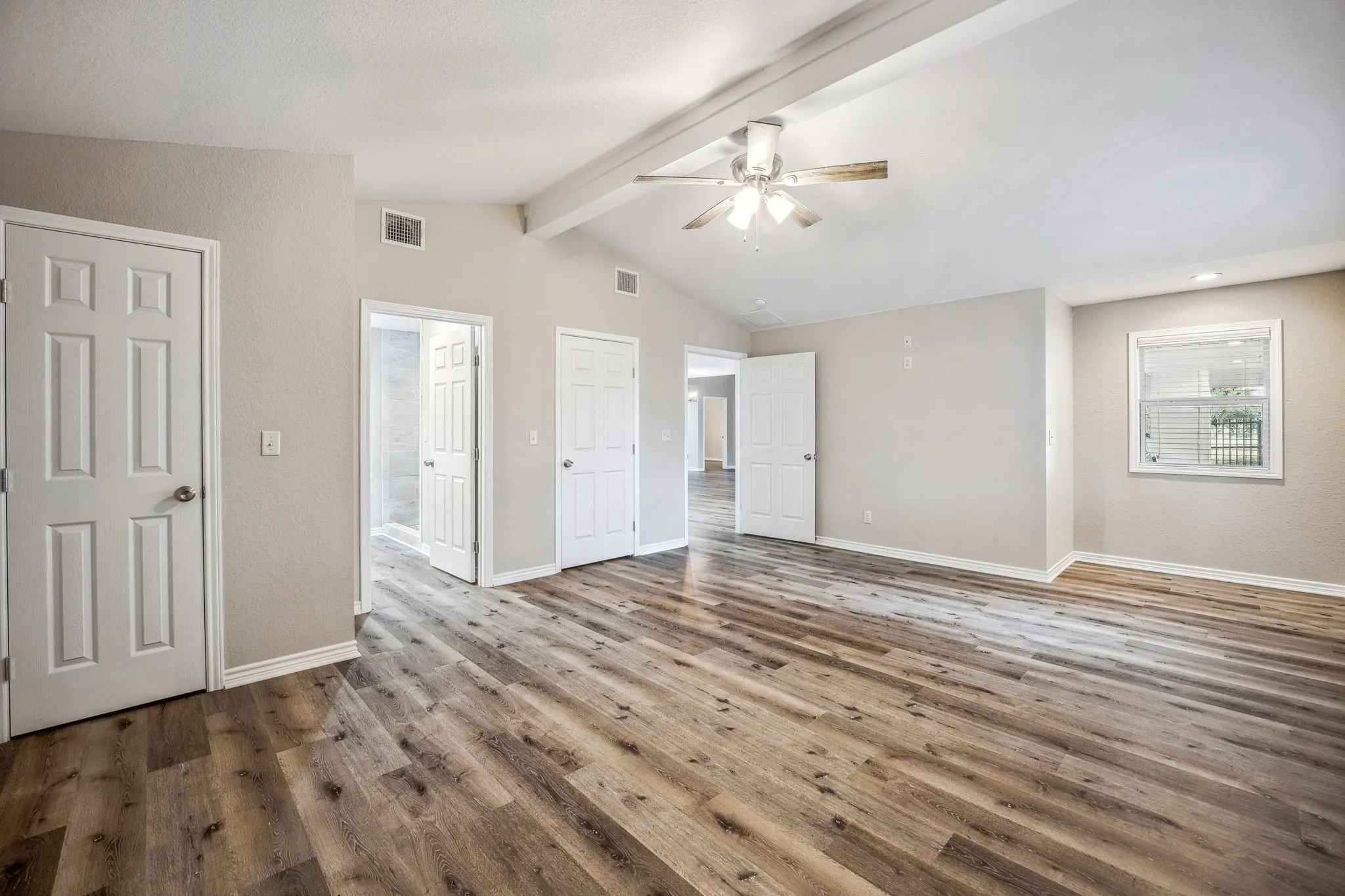 Single Family Residence For Sale in Erath County , 7517 US Highway 67, Stephenville, Texas 76401, 3 Bedrooms, 2 Bathrooms, 2 Garage spaces, 2,126 Sqft, built in 1985, Price $950,000, mls#21255982, Real Estate Agent in Stephenville, Homes For Sale in Erath county, Homes For Sale in Stephenville, Realtor in Stephenville Texas, Real Estate Brokerage Independent Realty Texas, Luminita Cordes Realtor