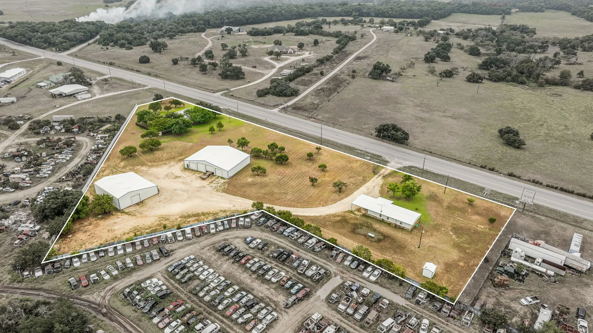 Single Family Residence For Sale in Erath County , 7517 US Highway 67, Stephenville, Texas 76401, 3 Bedrooms, 2 Bathrooms, 2 Garage spaces, 2,126 Sqft, built in 1985, Price $950,000, mls#21255982, Real Estate Agent in Stephenville, Homes For Sale in Erath county, Homes For Sale in Stephenville, Realtor in Stephenville Texas, Real Estate Brokerage Independent Realty Texas, Luminita Cordes Realtor