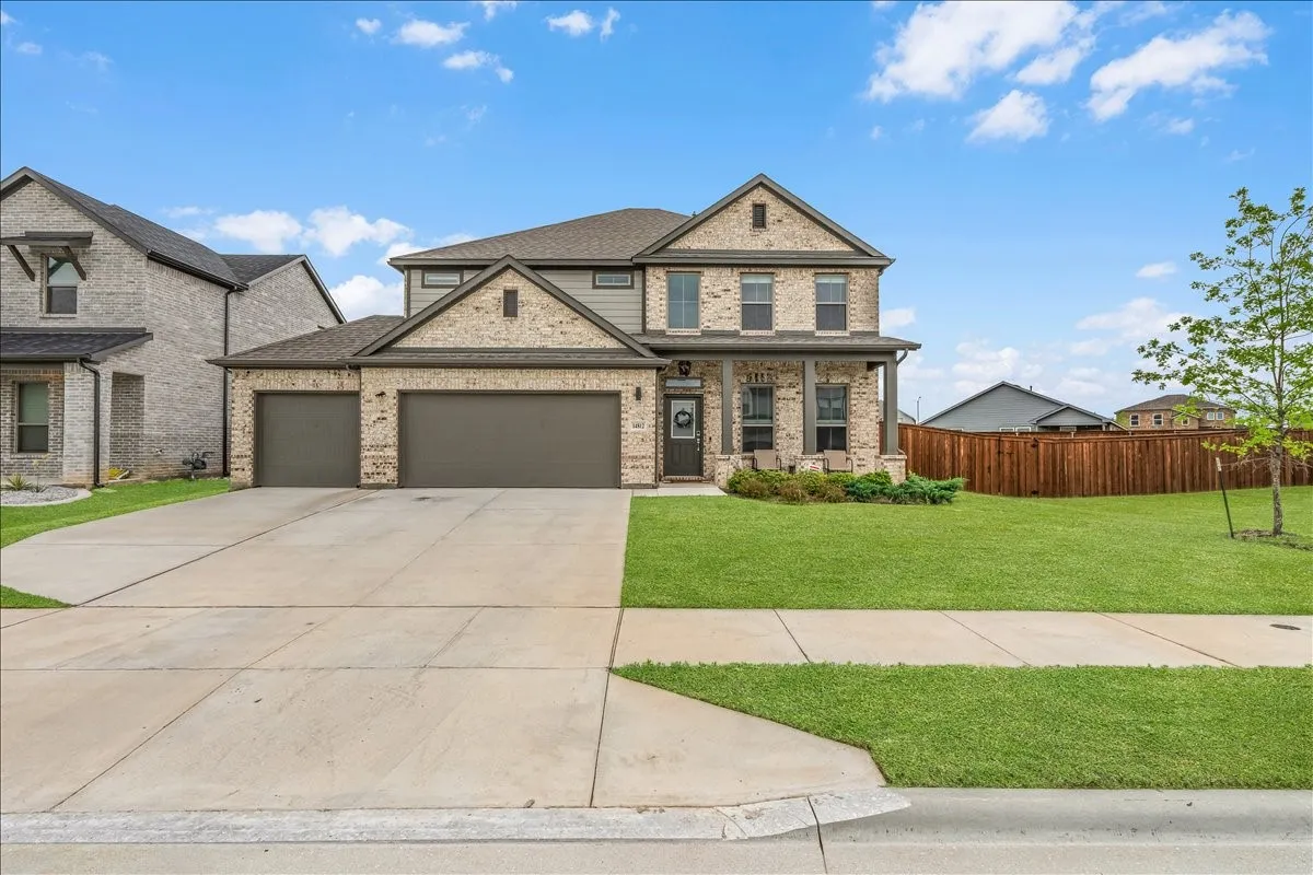 Single Family Residence For Sale in Denton County , 14812 Picante Street, Fort Worth, Texas 76052, 5 Bedroom, 4 Bathroom, 3 Garage spaces, 3,620 Sqft, built in 2024, Preowned, mls#21255093, Real Estate Agent in Fort Worth, Homes For Sale in Denton county, Homes For Sale in Fort Worth, Realtor in Fort Worth Texas, Real Estate Brokerage Independent Realty Texas, Luminita Cordes Realtor