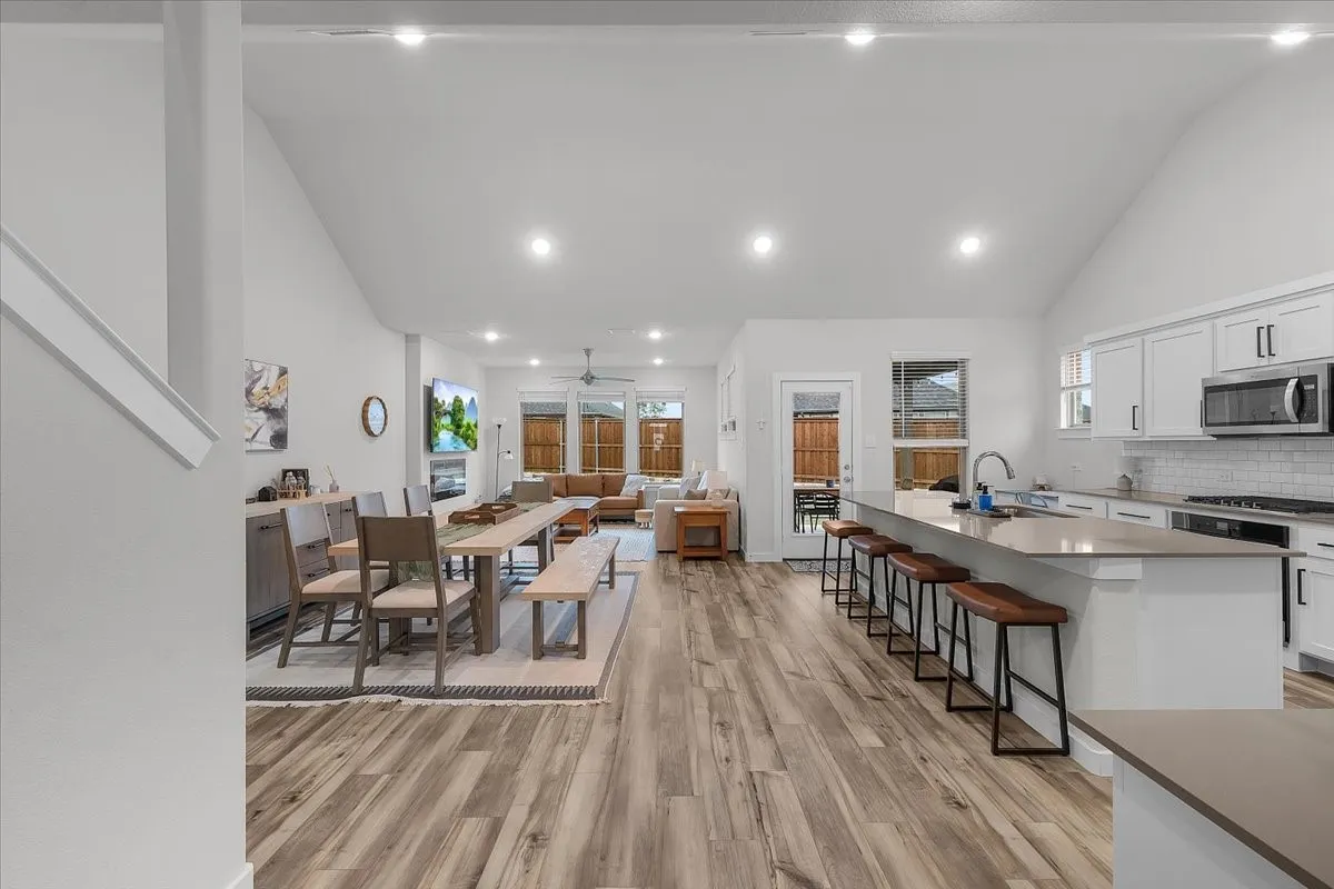 Single Family Residence For Sale in Denton County , 14812 Picante Street, Fort Worth, Texas 76052, 5 Bedroom, 4 Bathroom, 3 Garage spaces, 3,620 Sqft, built in 2024, Preowned, mls#21255093, Real Estate Agent in Fort Worth, Homes For Sale in Denton county, Homes For Sale in Fort Worth, Realtor in Fort Worth Texas, Real Estate Brokerage Independent Realty Texas, Luminita Cordes Realtor