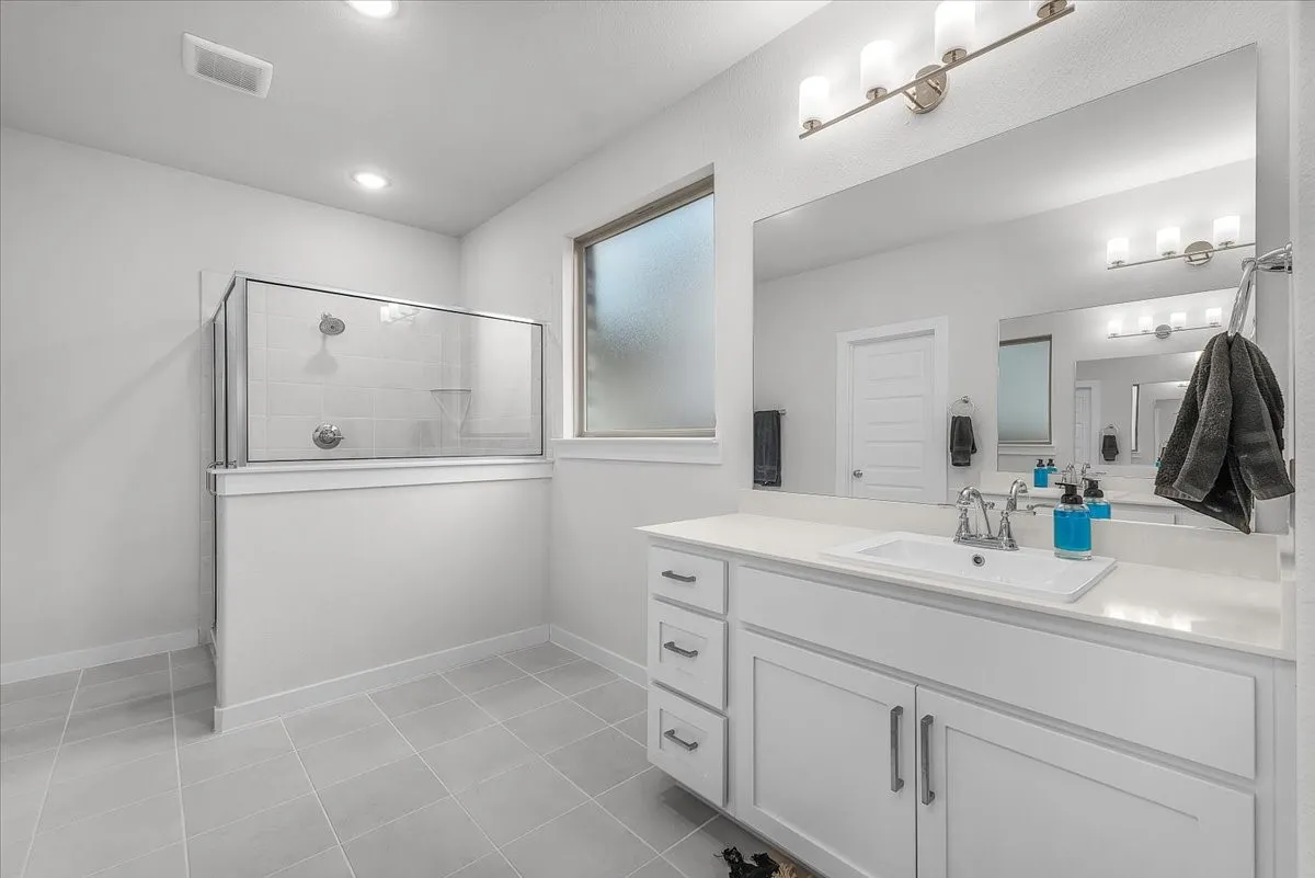 Single Family Residence For Sale in Denton County , 14812 Picante Street, Fort Worth, Texas 76052, 5 Bedroom, 4 Bathroom, 3 Garage spaces, 3,620 Sqft, built in 2024, Preowned, mls#21255093, Real Estate Agent in Fort Worth, Homes For Sale in Denton county, Homes For Sale in Fort Worth, Realtor in Fort Worth Texas, Real Estate Brokerage Independent Realty Texas, Luminita Cordes Realtor