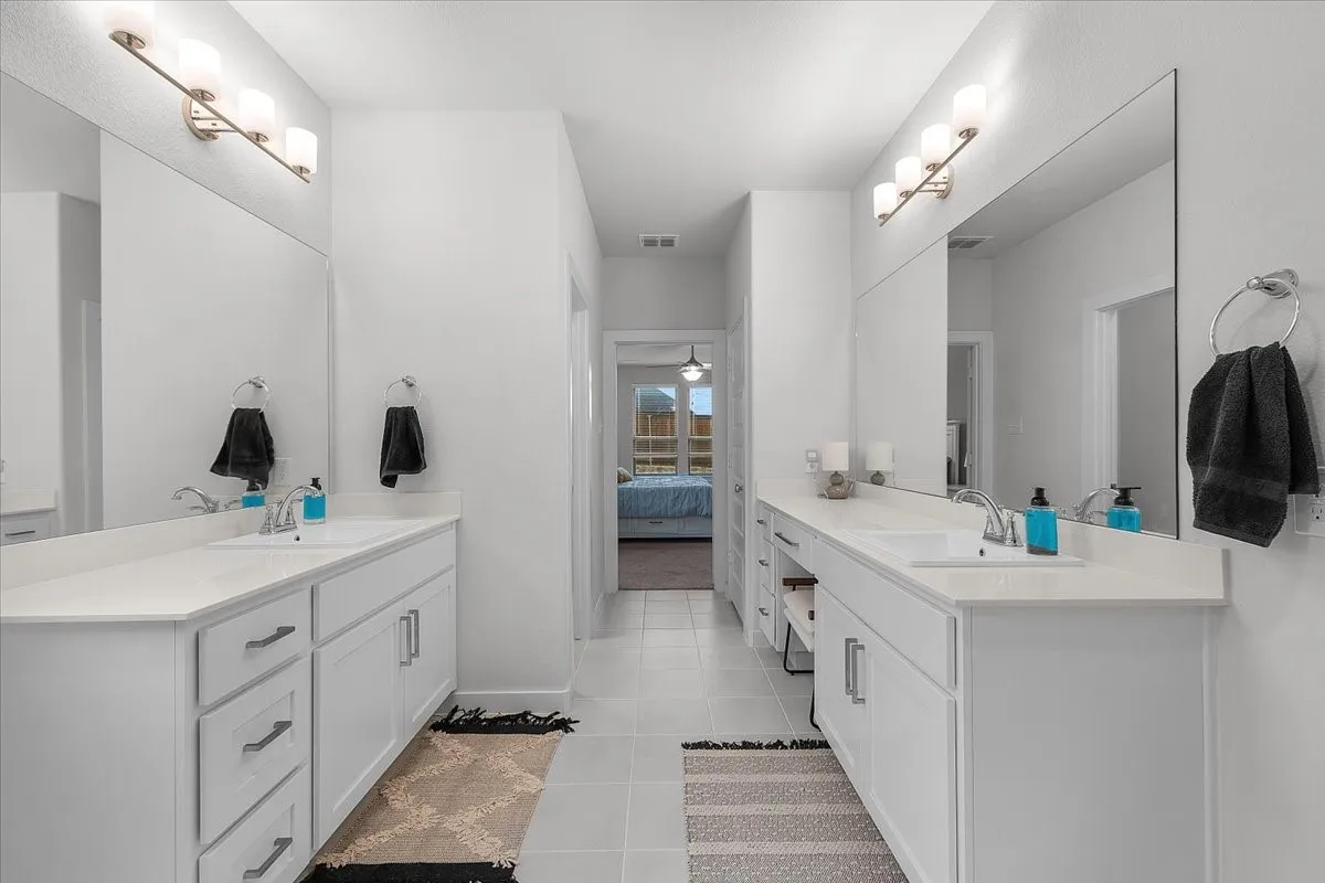 Single Family Residence For Sale in Denton County , 14812 Picante Street, Fort Worth, Texas 76052, 5 Bedroom, 4 Bathroom, 3 Garage spaces, 3,620 Sqft, built in 2024, Preowned, mls#21255093, Real Estate Agent in Fort Worth, Homes For Sale in Denton county, Homes For Sale in Fort Worth, Realtor in Fort Worth Texas, Real Estate Brokerage Independent Realty Texas, Luminita Cordes Realtor