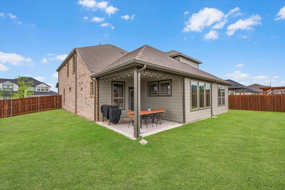 Single Family Residence For Sale in Denton County , 14812 Picante Street, Fort Worth, Texas 76052, 5 Bedroom, 4 Bathroom, 3 Garage spaces, 3,620 Sqft, built in 2024, Preowned, mls#21255093, Real Estate Agent in Fort Worth, Homes For Sale in Denton county, Homes For Sale in Fort Worth, Realtor in Fort Worth Texas, Real Estate Brokerage Independent Realty Texas, Luminita Cordes Realtor