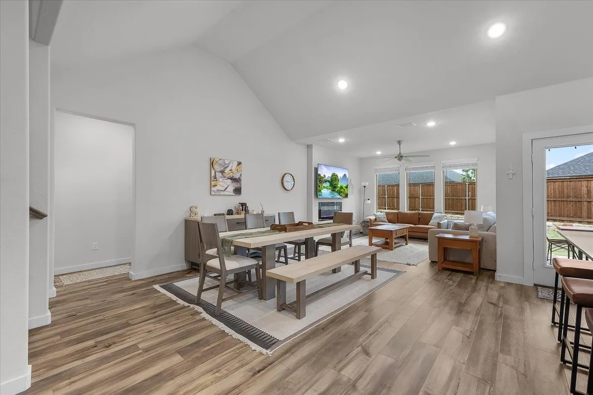 Single Family Residence For Sale in Denton County , 14812 Picante Street, Fort Worth, Texas 76052, 5 Bedroom, 4 Bathroom, 3 Garage spaces, 3,620 Sqft, built in 2024, Preowned, mls#21255093, Real Estate Agent in Fort Worth, Homes For Sale in Denton county, Homes For Sale in Fort Worth, Realtor in Fort Worth Texas, Real Estate Brokerage Independent Realty Texas, Luminita Cordes Realtor