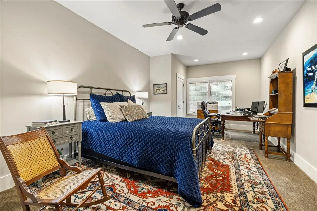 Single Family Residence For Sale in Wood County , 581 Private Road 6665, Mineola, Texas 75773, 5 Bedroom, 4 Bathroom, 2 Garage spaces, 3,289 Sqft, built in 2017, Preowned, mls#21256017, Real Estate Agent in Mineola, Homes For Sale in Wood county, Homes For Sale in Mineola, Realtor in Mineola Texas, Real Estate Brokerage Independent Realty Texas, Luminita Cordes Realtor