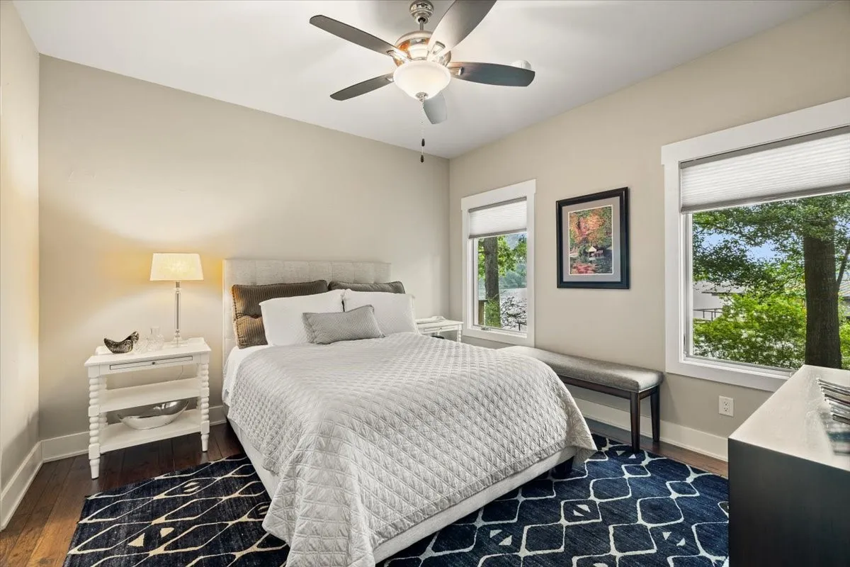 Single Family Residence For Sale in Wood County , 581 Private Road 6665, Mineola, Texas 75773, 5 Bedroom, 4 Bathroom, 2 Garage spaces, 3,289 Sqft, built in 2017, Preowned, mls#21256017, Real Estate Agent in Mineola, Homes For Sale in Wood county, Homes For Sale in Mineola, Realtor in Mineola Texas, Real Estate Brokerage Independent Realty Texas, Luminita Cordes Realtor