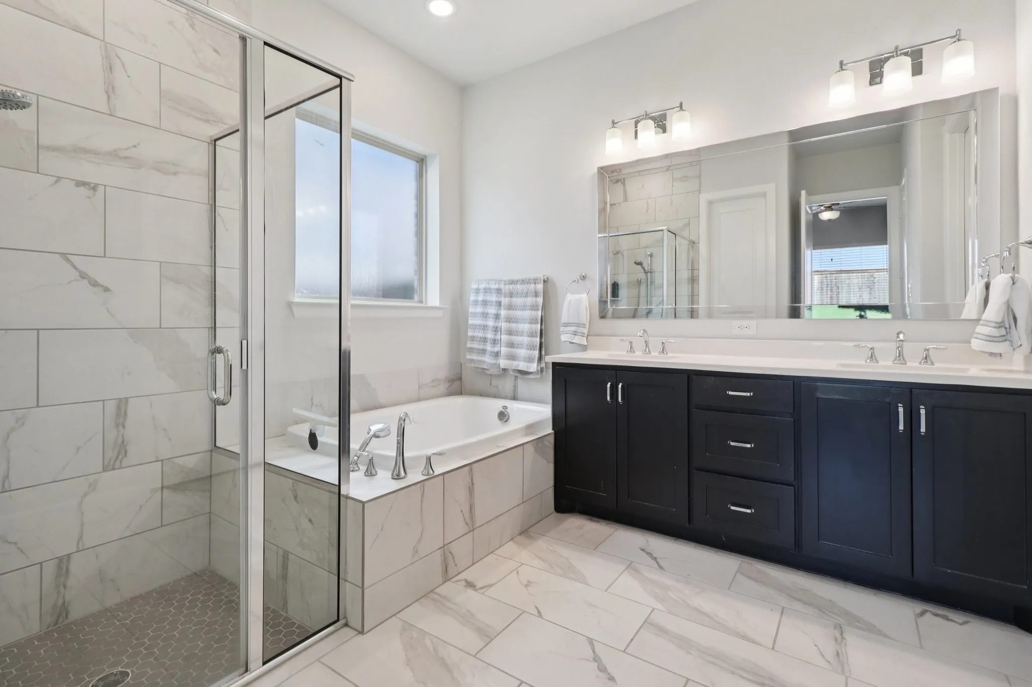 Single Family Residence For Sale in Collin County , 3201 Cavalry Way, Celina, Texas 75009, 3 Bedroom, 2 Bathroom, 2 Garage spaces, 1,874 Sqft, built in 2019, Preowned, mls#21256078, Real Estate Agent in Celina, Homes For Sale in Collin county, Homes For Sale in Celina, Realtor in Celina Texas, Real Estate Brokerage Independent Realty Texas, Luminita Cordes Realtor