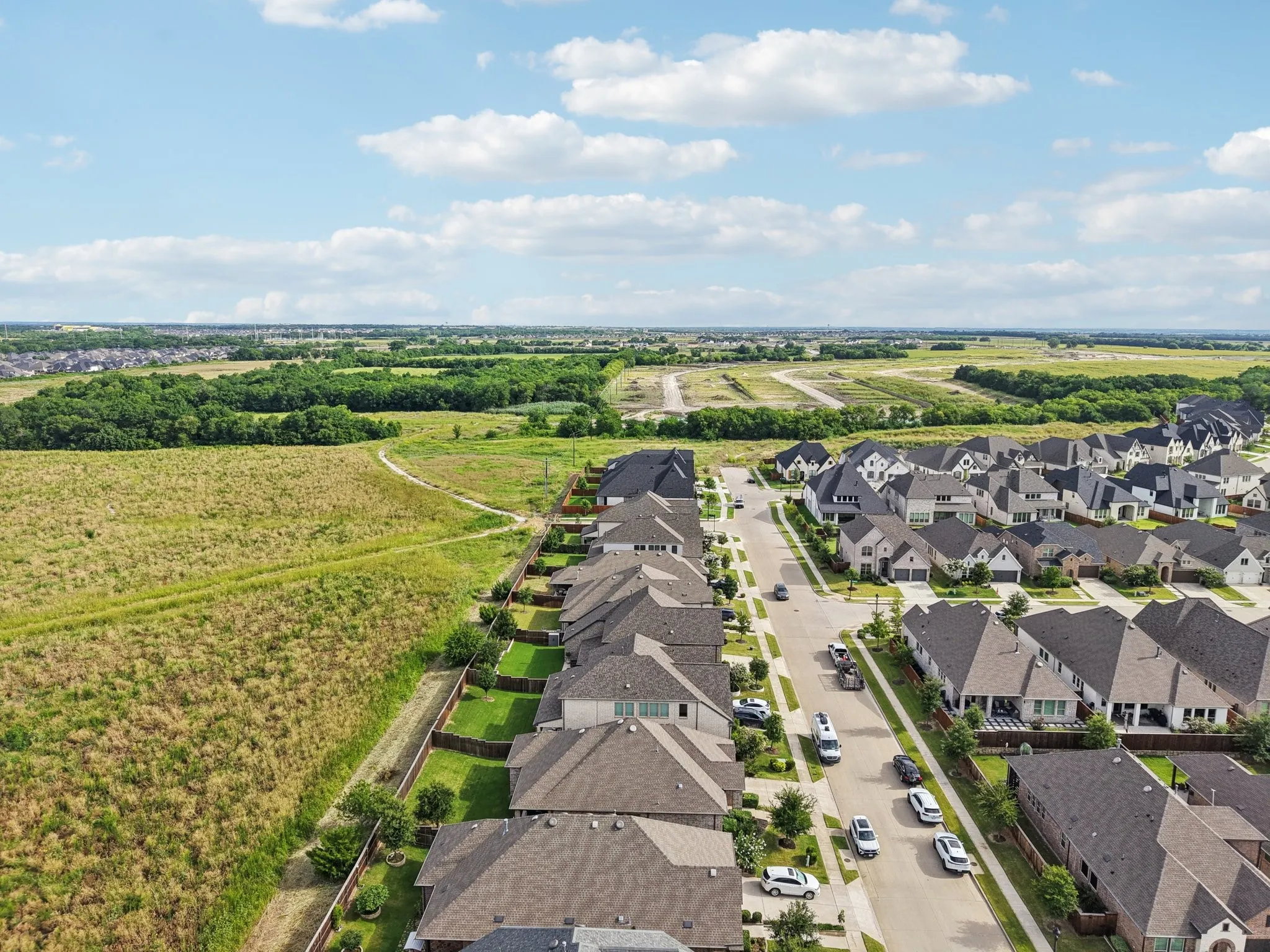 Single Family Residence For Sale in Collin County , 3201 Cavalry Way, Celina, Texas 75009, 3 Bedroom, 2 Bathroom, 2 Garage spaces, 1,874 Sqft, built in 2019, Preowned, mls#21256078, Real Estate Agent in Celina, Homes For Sale in Collin county, Homes For Sale in Celina, Realtor in Celina Texas, Real Estate Brokerage Independent Realty Texas, Luminita Cordes Realtor