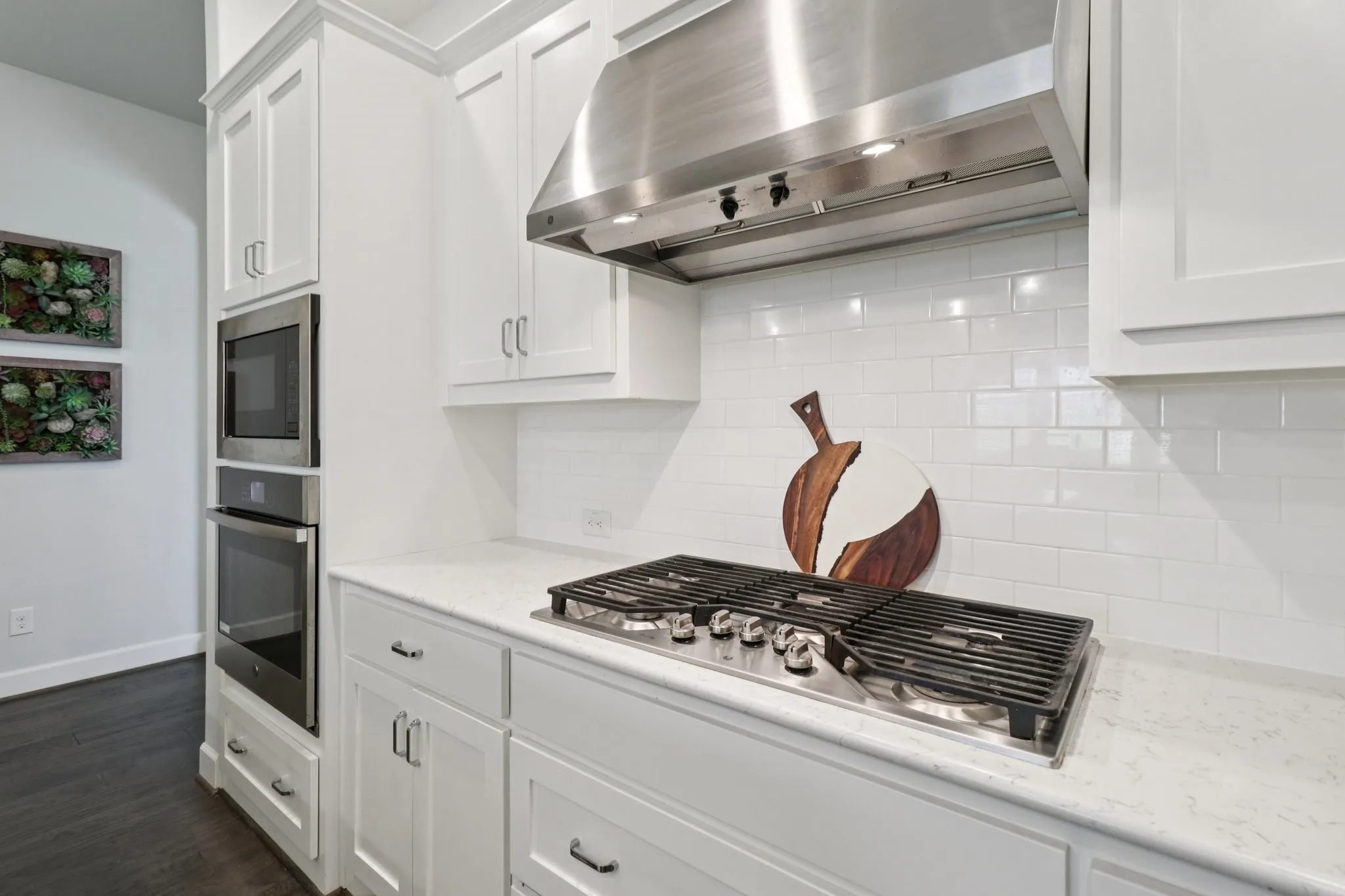 Single Family Residence For Sale in Collin County , 3201 Cavalry Way, Celina, Texas 75009, 3 Bedroom, 2 Bathroom, 2 Garage spaces, 1,874 Sqft, built in 2019, Preowned, mls#21256078, Real Estate Agent in Celina, Homes For Sale in Collin county, Homes For Sale in Celina, Realtor in Celina Texas, Real Estate Brokerage Independent Realty Texas, Luminita Cordes Realtor