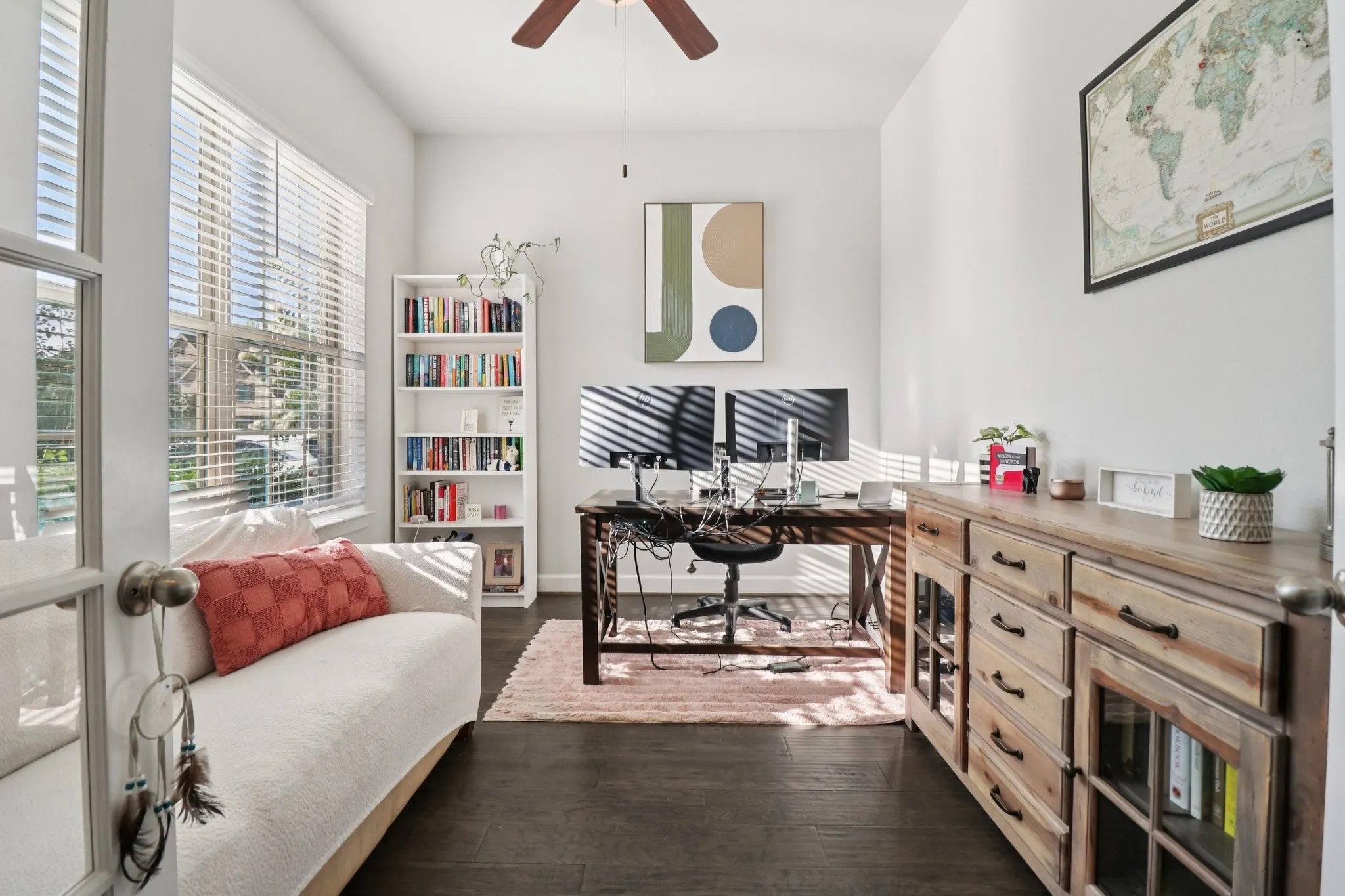 Single Family Residence For Sale in Collin County , 3201 Cavalry Way, Celina, Texas 75009, 3 Bedroom, 2 Bathroom, 2 Garage spaces, 1,874 Sqft, built in 2019, Preowned, mls#21256078, Real Estate Agent in Celina, Homes For Sale in Collin county, Homes For Sale in Celina, Realtor in Celina Texas, Real Estate Brokerage Independent Realty Texas, Luminita Cordes Realtor