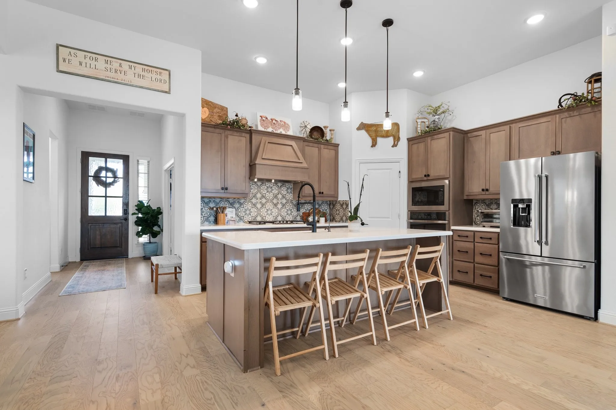 Upgraded Raised Ceilings in the Kitchen & Great Room