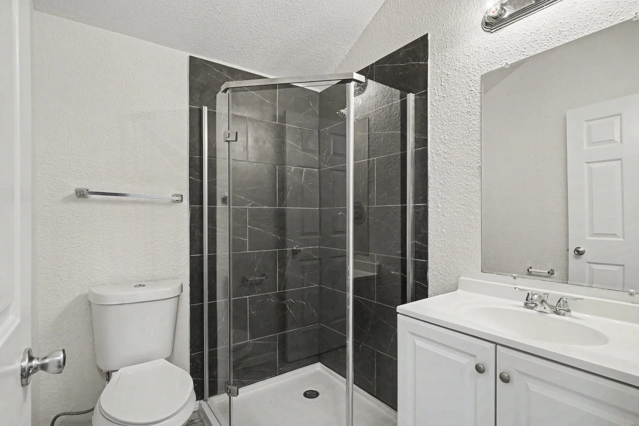 Single Family Residence For Sale in Denton County , 416 S Madison Place, Ponder, Texas 76259, 3 Bedroom, 3 Bathroom, 2 Garage spaces, 1,378 Sqft, built in 2000, mls#21256595, Real Estate Agent in Ponder, Homes For Sale in Denton county, Homes For Sale in Ponder, Realtor in Ponder Texas, Real Estate Brokerage Independent Realty Texas, Luminita Cordes Realtor