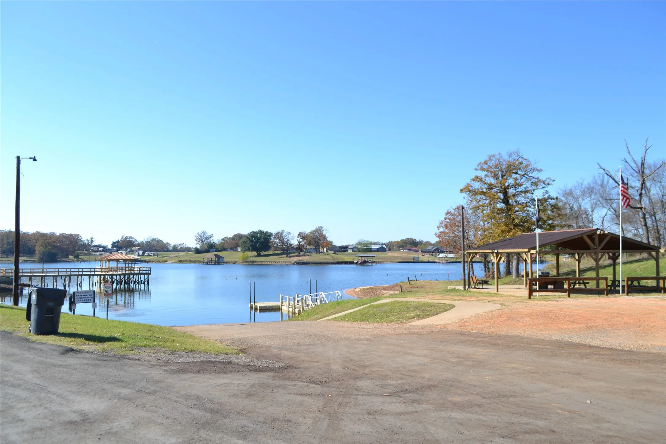Mobile Home For Sale in Wood County , 174 Kickapoo, Quitman, Texas 75783, 3 Bedroom, 2 Bathroom, Garage spaces, 1,216 Sqft, built in 2003, Price $67,500, mls#21256963, Real Estate Agent in Quitman, Homes For Sale in Wood county, Homes For Sale in Quitman, Realtor in Quitman Texas, Real Estate Brokerage Independent Realty Texas, Luminita Cordes Realtor