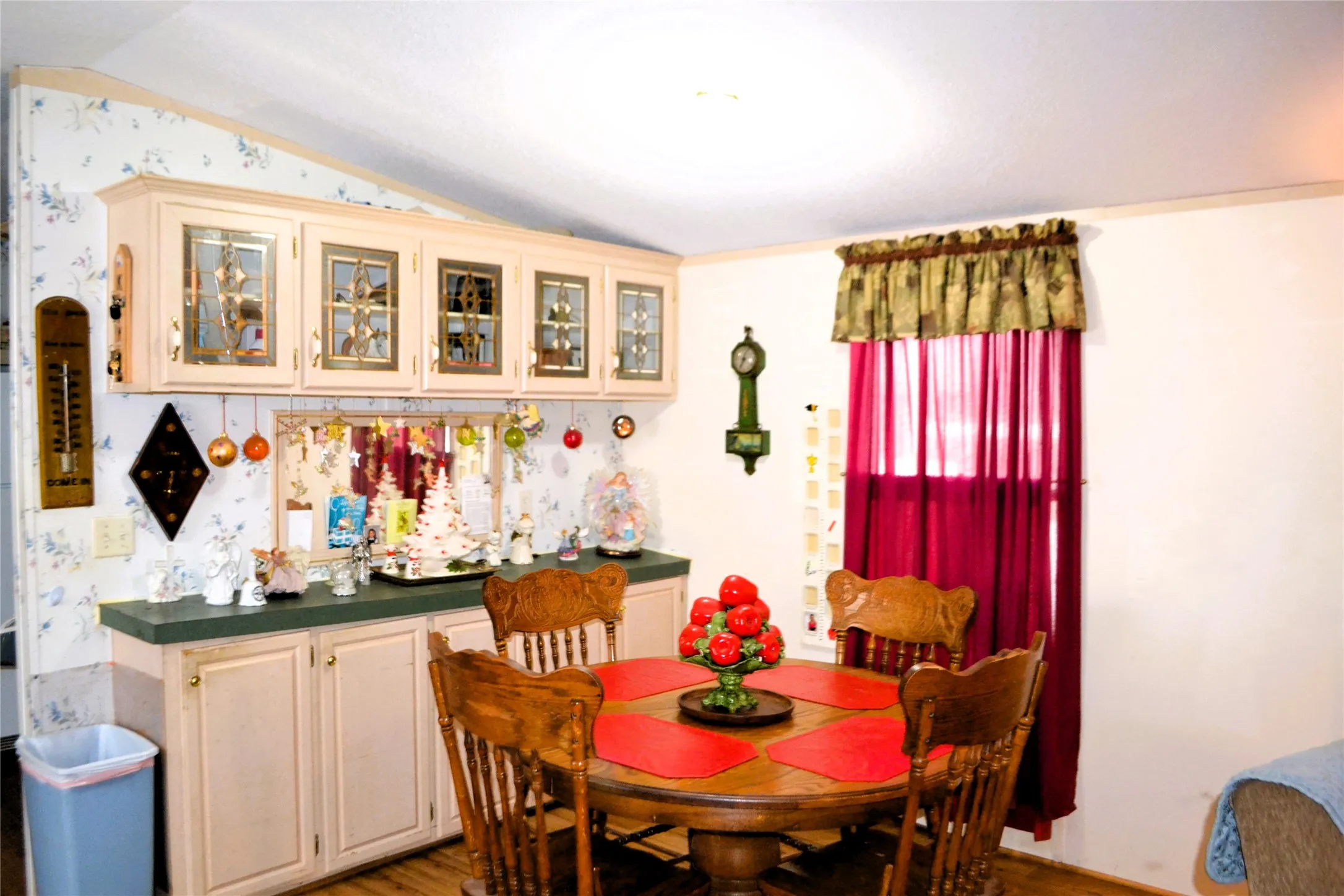 Mobile Home For Sale in Wood County , 174 Kickapoo, Quitman, Texas 75783, 3 Bedroom, 2 Bathroom, Garage spaces, 1,216 Sqft, built in 2003, Price $67,500, mls#21256963, Real Estate Agent in Quitman, Homes For Sale in Wood county, Homes For Sale in Quitman, Realtor in Quitman Texas, Real Estate Brokerage Independent Realty Texas, Luminita Cordes Realtor