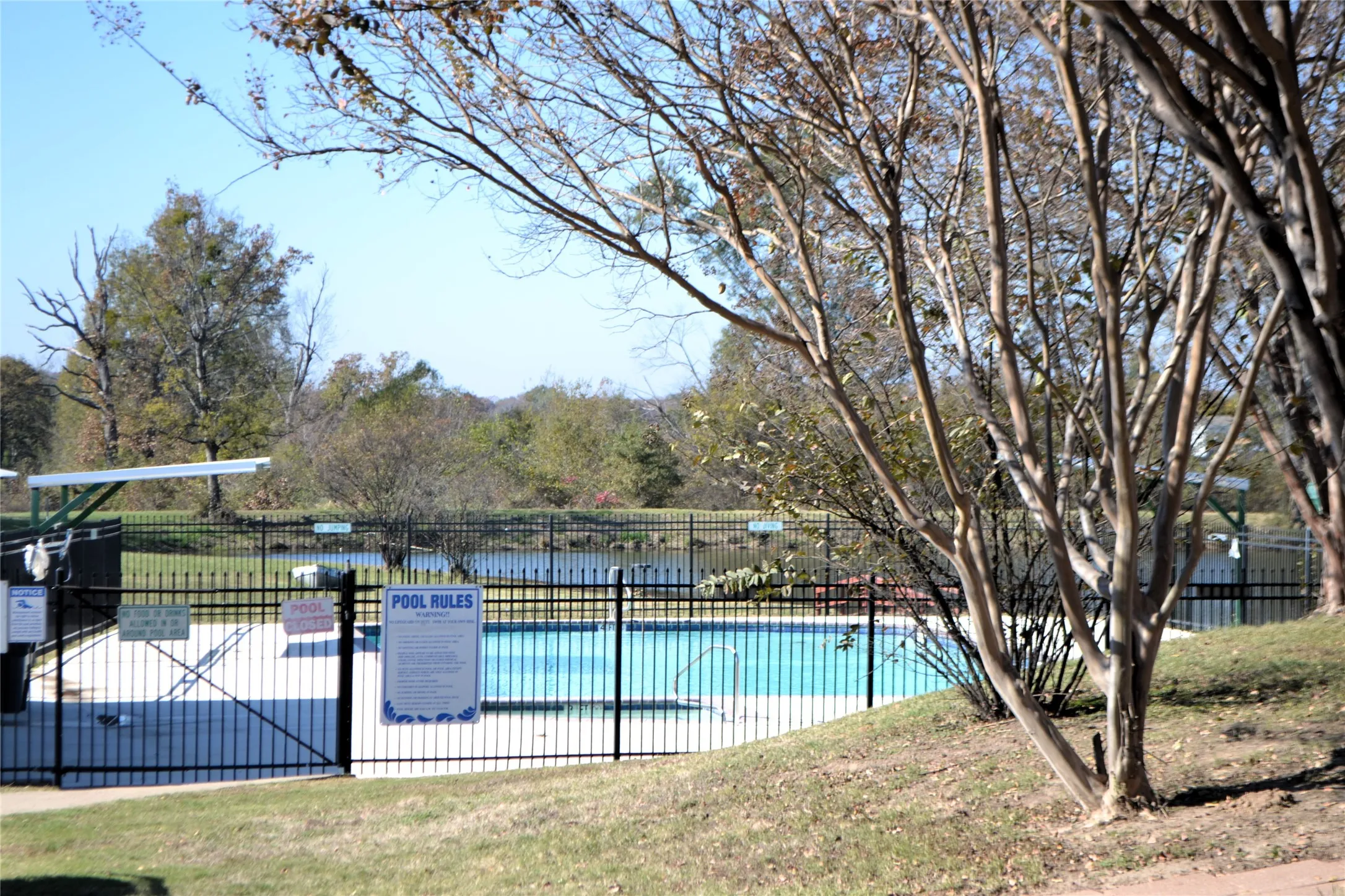Mobile Home For Sale in Wood County , 174 Kickapoo, Quitman, Texas 75783, 3 Bedroom, 2 Bathroom, Garage spaces, 1,216 Sqft, built in 2003, Price $67,500, mls#21256963, Real Estate Agent in Quitman, Homes For Sale in Wood county, Homes For Sale in Quitman, Realtor in Quitman Texas, Real Estate Brokerage Independent Realty Texas, Luminita Cordes Realtor