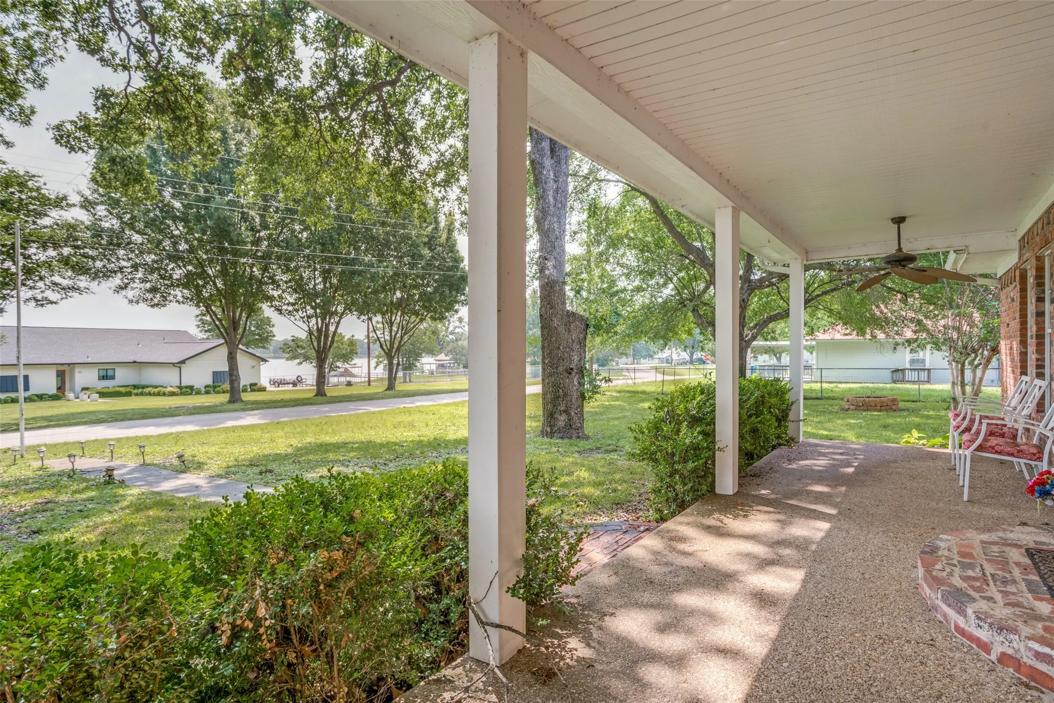 Single Family Residence For Sale in Henderson County , 101 Veterans Lane, Gun Barrel City, Texas 75156, 3 Bedroom, 2 Bathroom, Garage spaces, 1,760 Sqft, built in 1995, Preowned, mls#21242499, Real Estate Agent in Gun Barrel City, Homes For Sale in Henderson county, Homes For Sale in Gun Barrel City, Realtor in Gun Barrel City Texas, Real Estate Brokerage Independent Realty Texas, Luminita Cordes Realtor