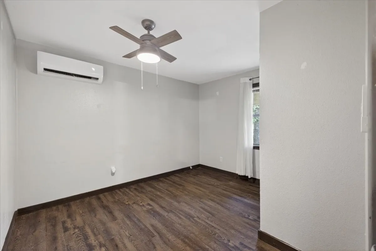 Primary bedroom with Mini split