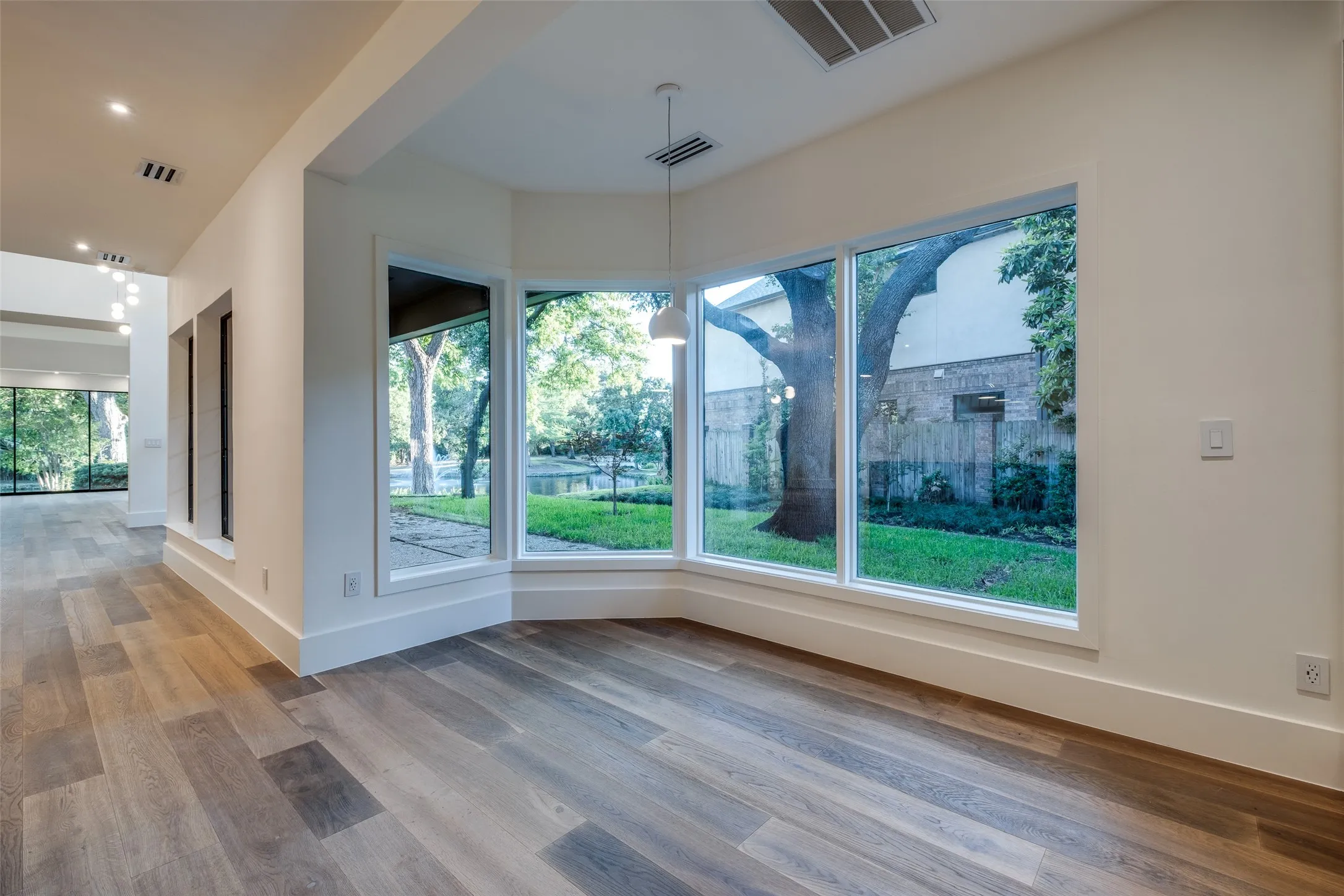 Single Family Residence For Rent in Dallas County , 12002 Timberlake Court, Dallas, Texas 75230, 4 Bedroom, 5 Bathroom, 2 Garage spaces, 4,062 Sqft, built in 1977, Preowned, mls#21252921, Real Estate Agent in Dallas, Homes For Rent in Dallas county, Homes For Rent in Dallas, Realtor in Dallas Texas, Real Estate Brokerage Independent Realty Texas, Luminita Cordes Realtor