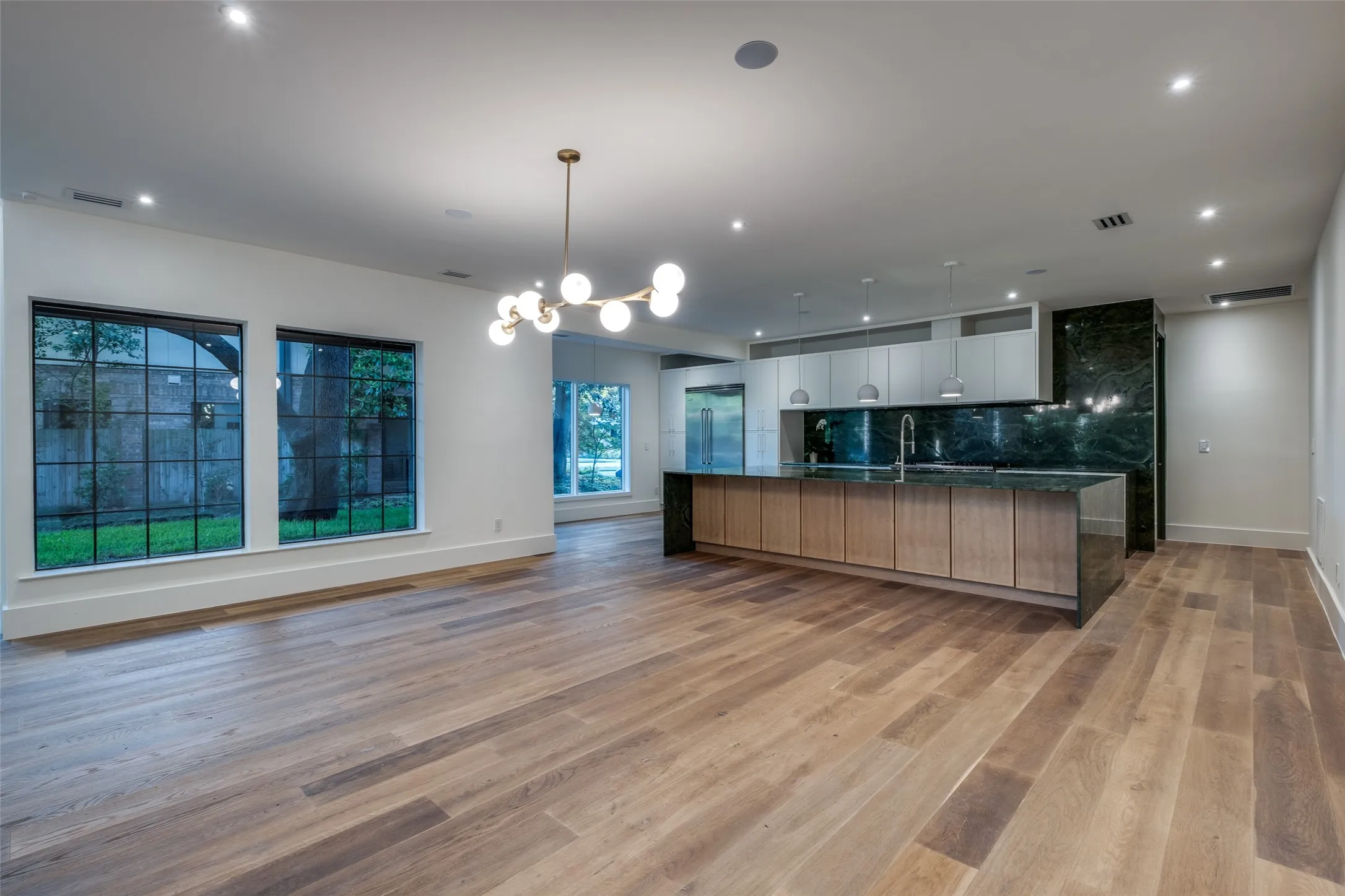 Single Family Residence For Rent in Dallas County , 12002 Timberlake Court, Dallas, Texas 75230, 4 Bedroom, 5 Bathroom, 2 Garage spaces, 4,062 Sqft, built in 1977, Preowned, mls#21252921, Real Estate Agent in Dallas, Homes For Rent in Dallas county, Homes For Rent in Dallas, Realtor in Dallas Texas, Real Estate Brokerage Independent Realty Texas, Luminita Cordes Realtor