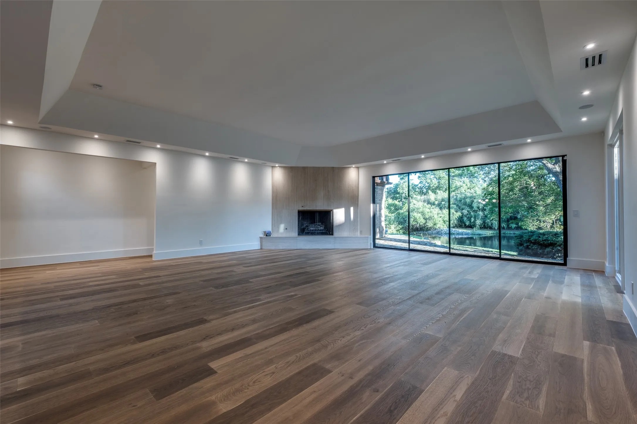 Single Family Residence For Rent in Dallas County , 12002 Timberlake Court, Dallas, Texas 75230, 4 Bedroom, 5 Bathroom, 2 Garage spaces, 4,062 Sqft, built in 1977, Preowned, mls#21252921, Real Estate Agent in Dallas, Homes For Rent in Dallas county, Homes For Rent in Dallas, Realtor in Dallas Texas, Real Estate Brokerage Independent Realty Texas, Luminita Cordes Realtor