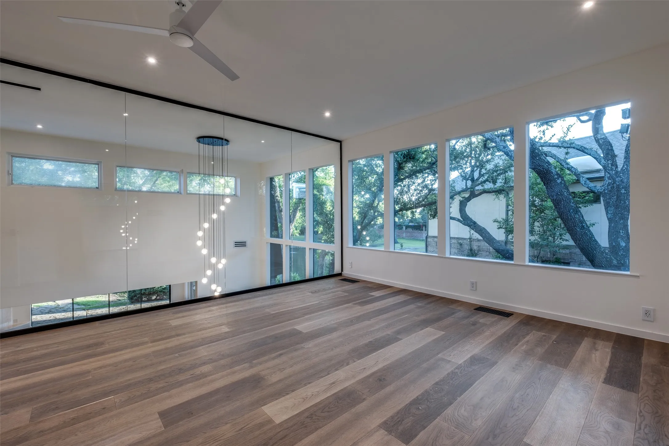 Single Family Residence For Rent in Dallas County , 12002 Timberlake Court, Dallas, Texas 75230, 4 Bedroom, 5 Bathroom, 2 Garage spaces, 4,062 Sqft, built in 1977, Preowned, mls#21252921, Real Estate Agent in Dallas, Homes For Rent in Dallas county, Homes For Rent in Dallas, Realtor in Dallas Texas, Real Estate Brokerage Independent Realty Texas, Luminita Cordes Realtor