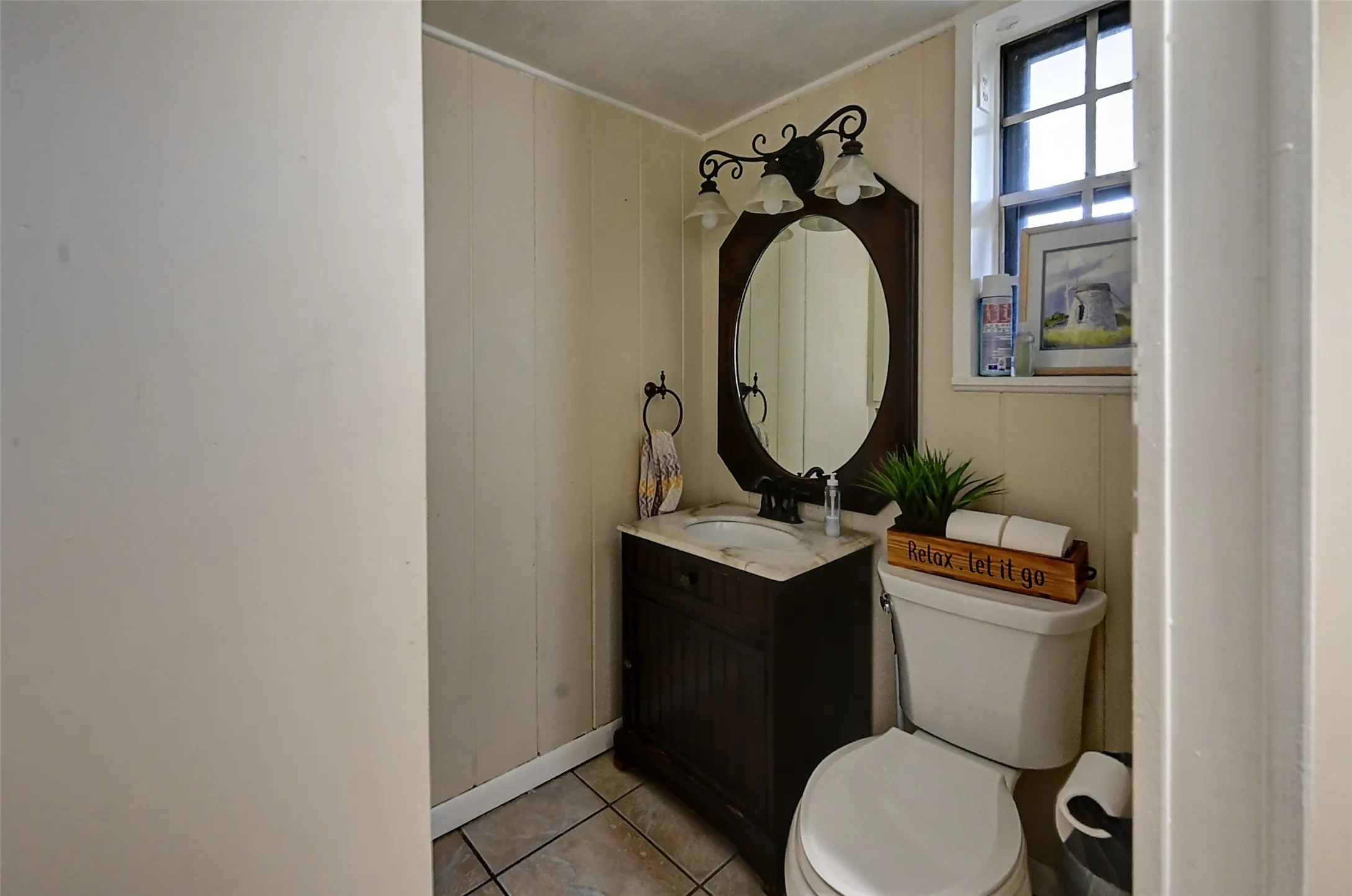Single Family Residence For Sale in Dallas County , 3262 Camelot Drive, Dallas, Texas 75229, 4 Bedroom, 3 Bathroom, 2 Garage spaces, 2,292 Sqft, built in 1960, Preowned, mls#21241072, Real Estate Agent in Dallas, Homes For Sale in Dallas county, Homes For Sale in Dallas, Realtor in Dallas Texas, Real Estate Brokerage Independent Realty Texas, Luminita Cordes Realtor