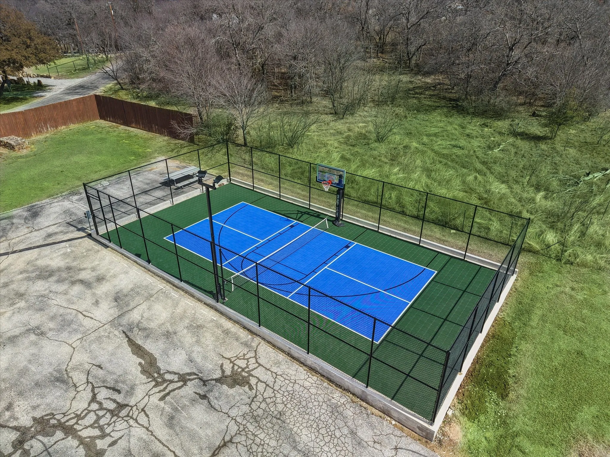 Community picklball courts