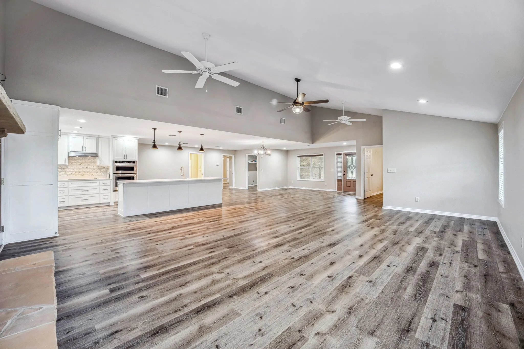 Industrial For Sale in Erath County , 7517A US Highway 67, Stephenville, Texas 76401, 0, 0, Garage spaces, 0 Sqft, built in 1985, Preowned, Price $950,000, mls#21256983, Real Estate Agent in Stephenville, Homes For Sale in Erath county, Homes For Sale in Stephenville, Realtor in Stephenville Texas, Real Estate Brokerage Independent Realty Texas, Luminita Cordes Realtor