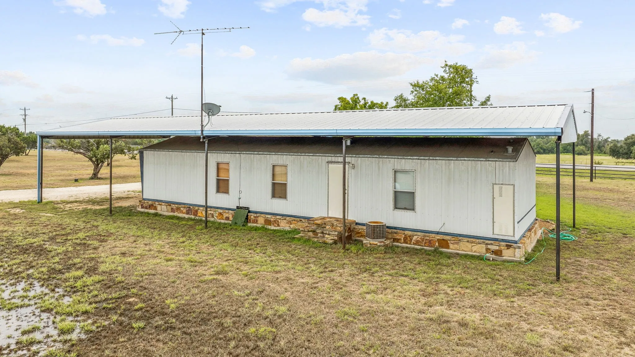 Industrial For Sale in Erath County , 7517A US Highway 67, Stephenville, Texas 76401, 0, 0, Garage spaces, 0 Sqft, built in 1985, Preowned, Price $950,000, mls#21256983, Real Estate Agent in Stephenville, Homes For Sale in Erath county, Homes For Sale in Stephenville, Realtor in Stephenville Texas, Real Estate Brokerage Independent Realty Texas, Luminita Cordes Realtor