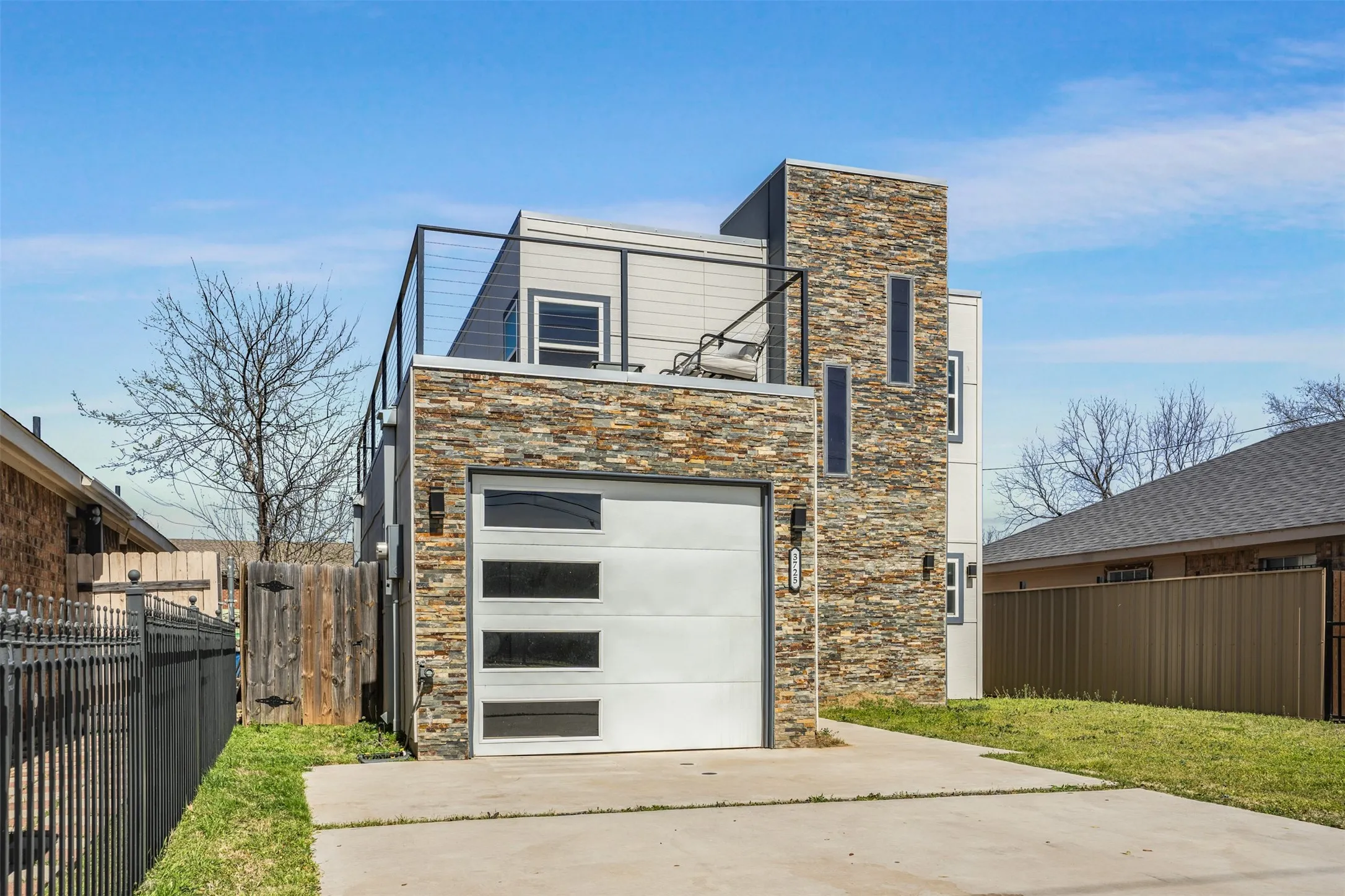 One car garage