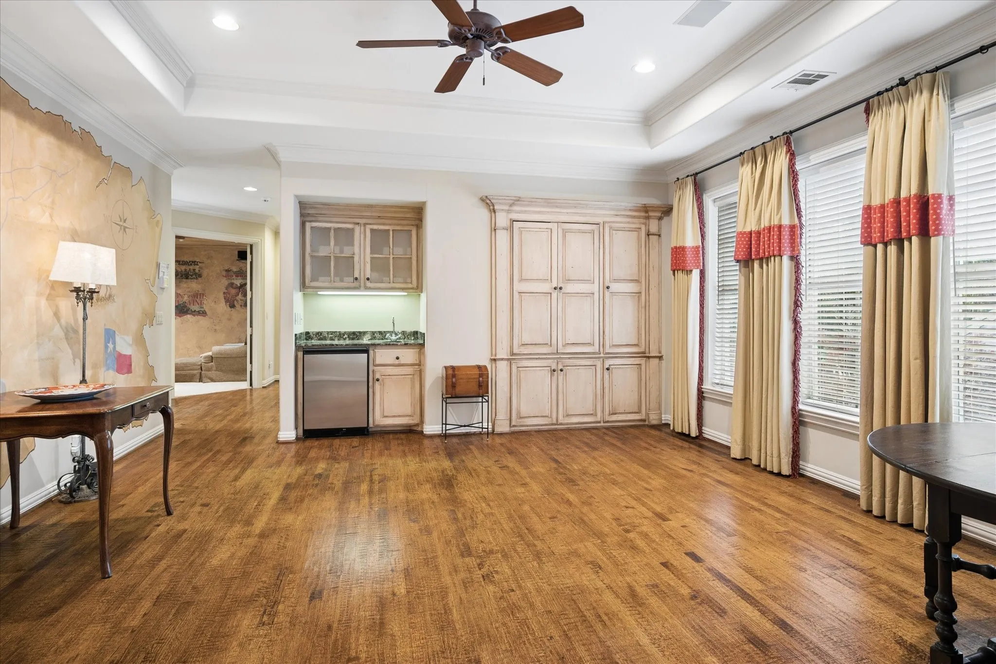 Upstairs Game room with window views of the pool