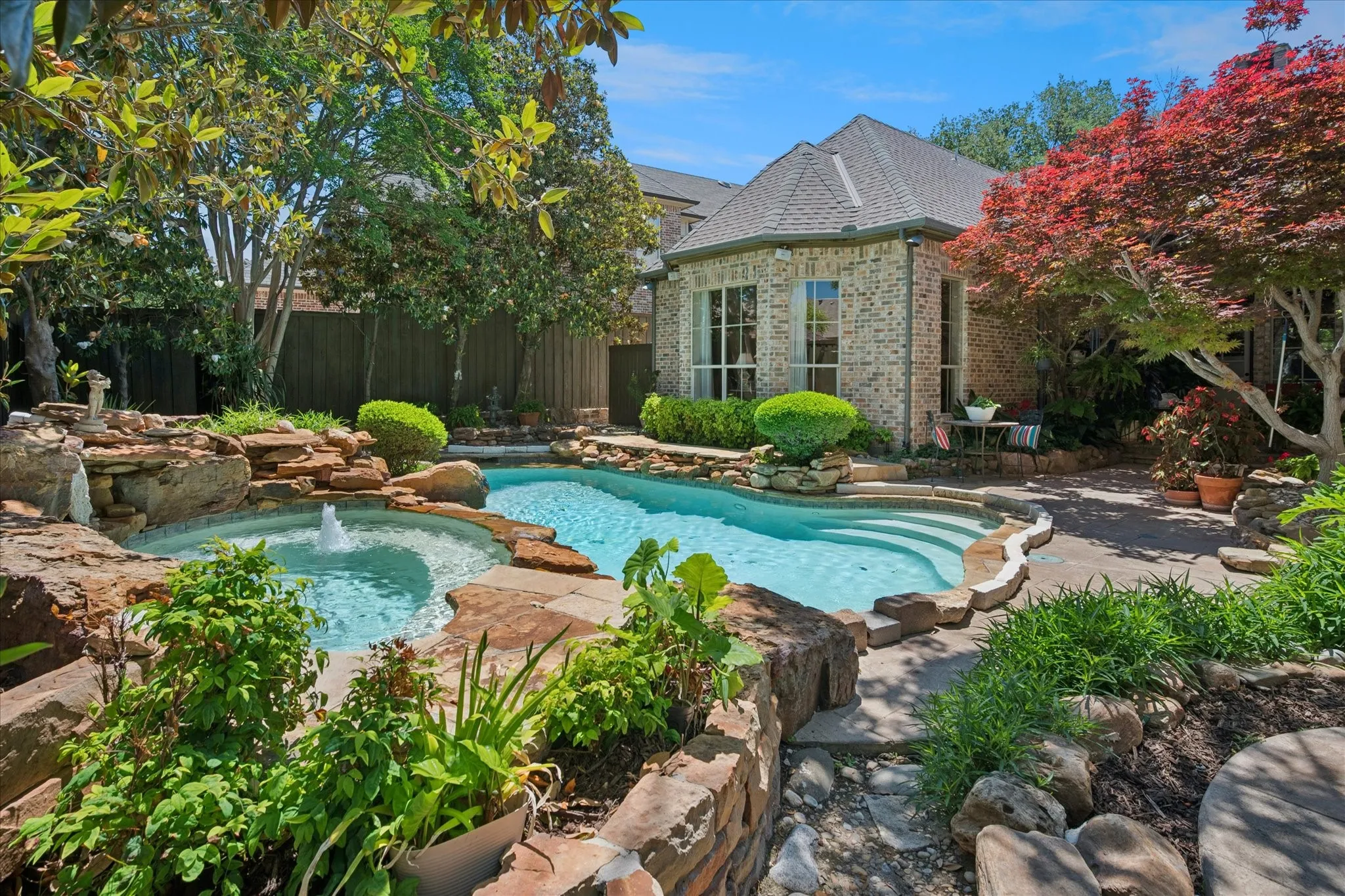 Single Family Residence For Sale in Collin County , 5332 Longvue Drive, Frisco, Texas 75034, 4 Bedroom, 6 Bathroom, 3 Garage spaces, 5,292 Sqft, built in 1999, mls#21252077, Real Estate Agent in Frisco, Homes For Sale in Collin county, Homes For Sale in Frisco, Realtor in Frisco Texas, Real Estate Brokerage Independent Realty Texas, Luminita Cordes Realtor